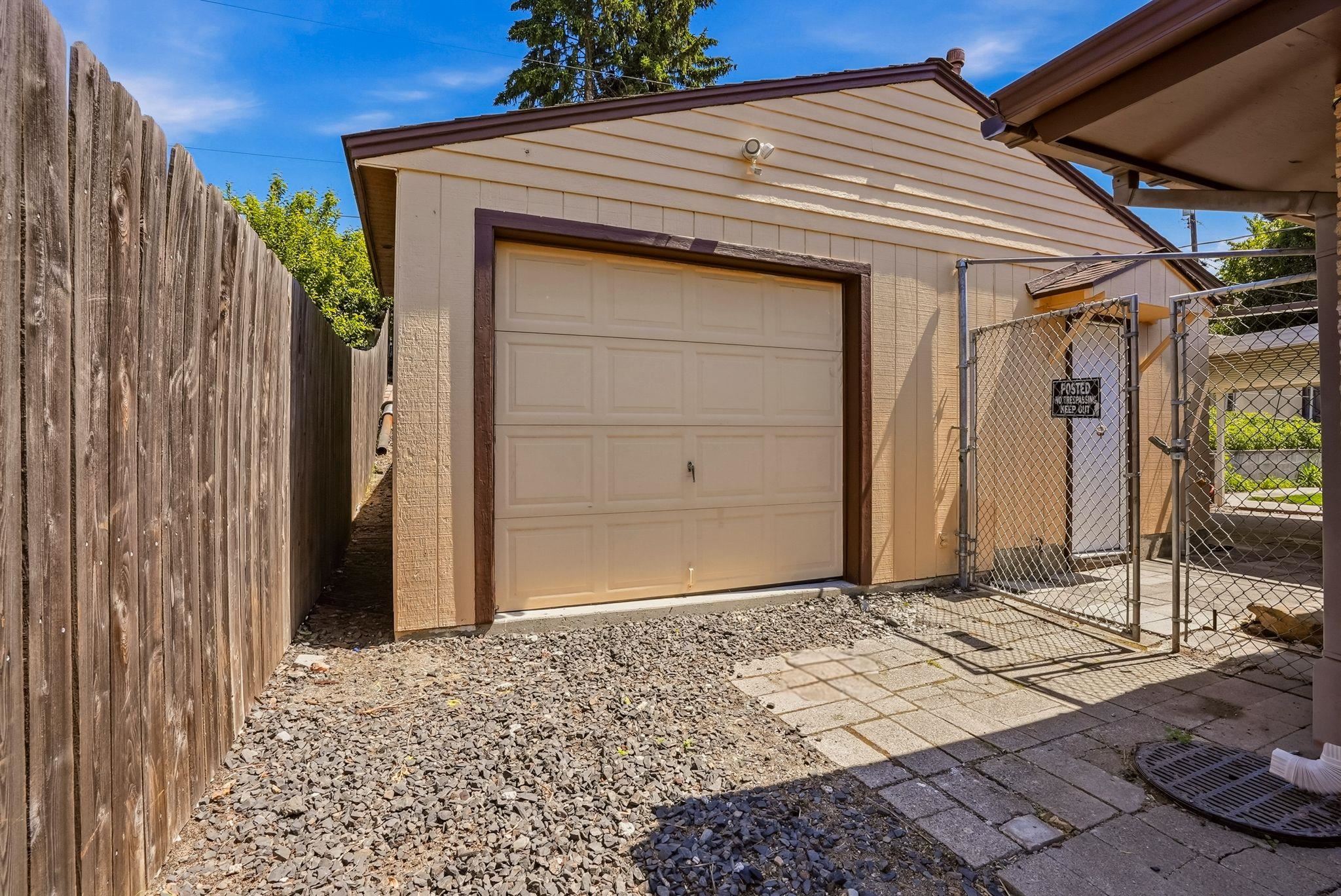 5732 N Drumheller St - Photo 37