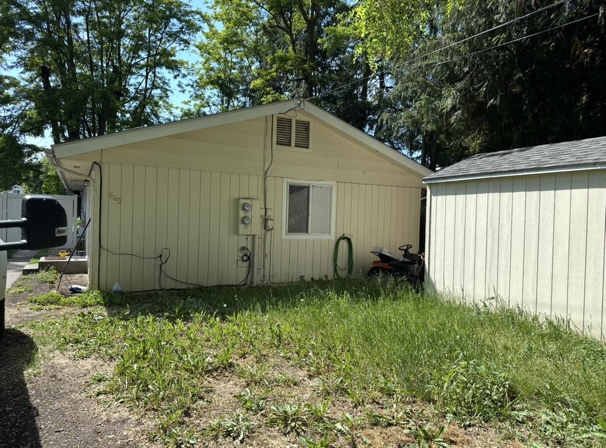 645 S Larch St - Photo 12