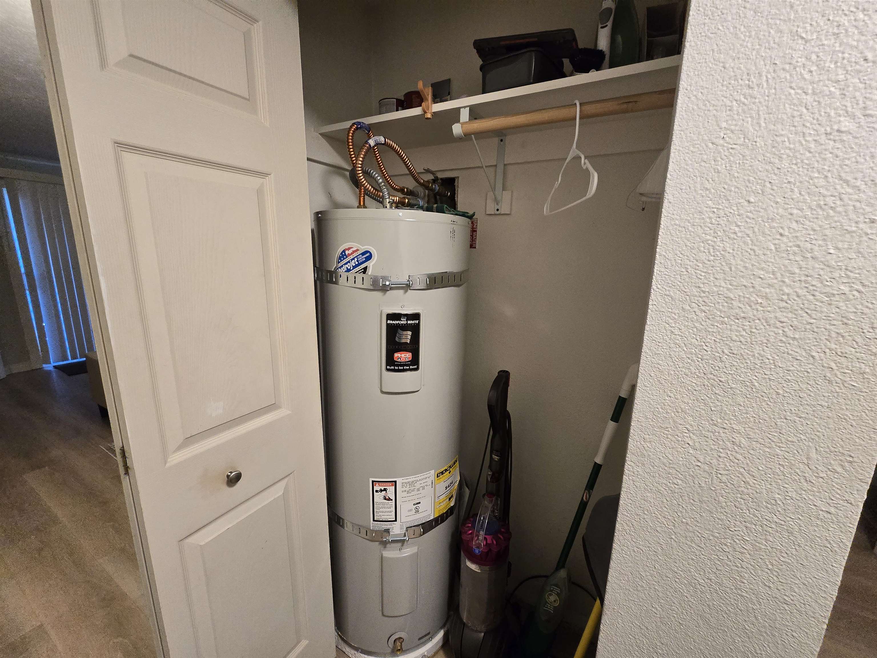 837 S Cowley St - Photo 32