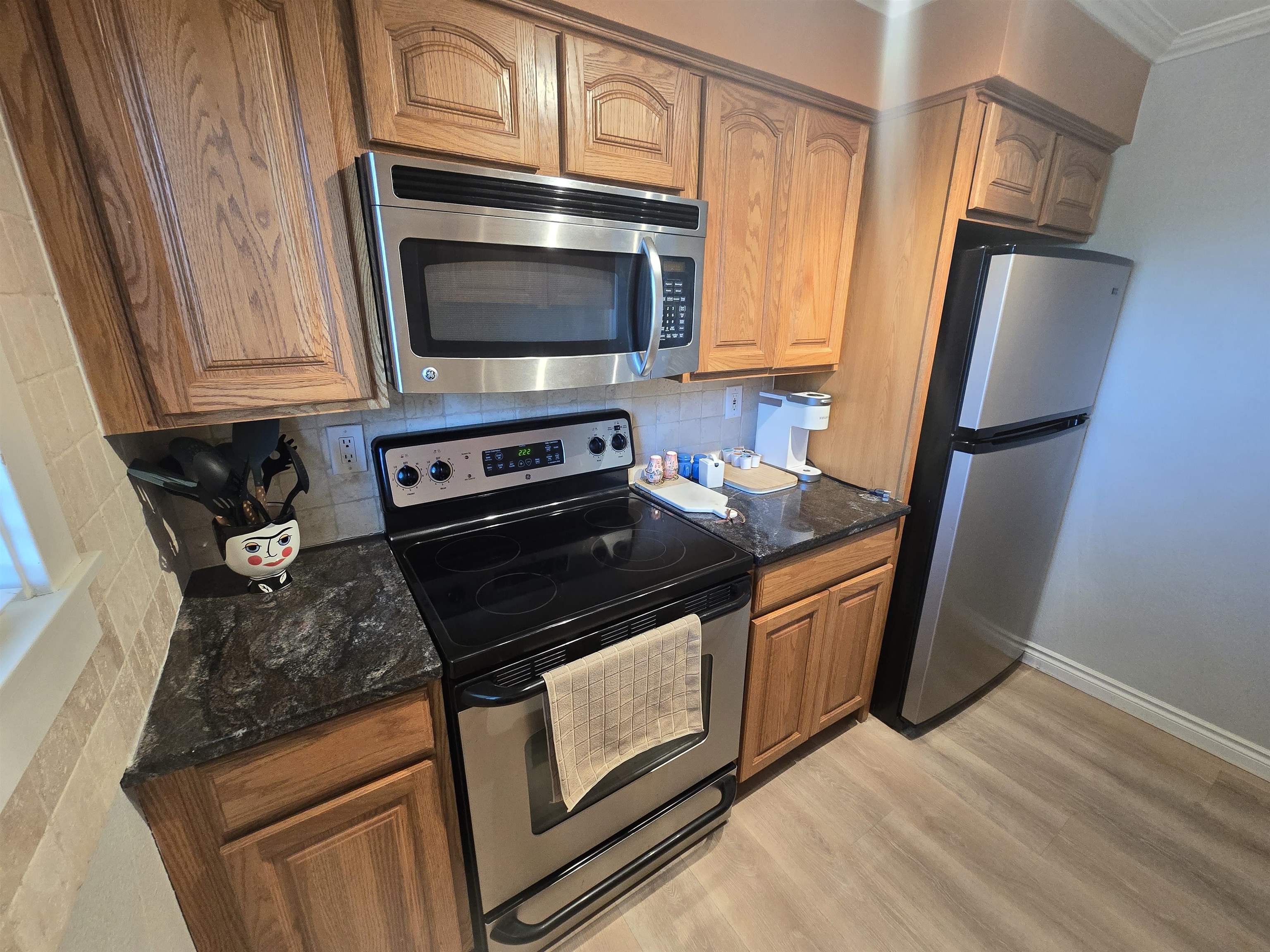 837 S Cowley St - Photo 6