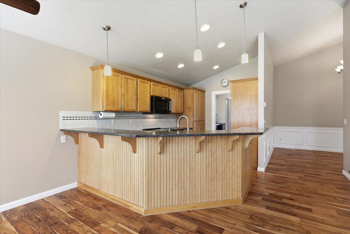 7807 N H St - Photo 9