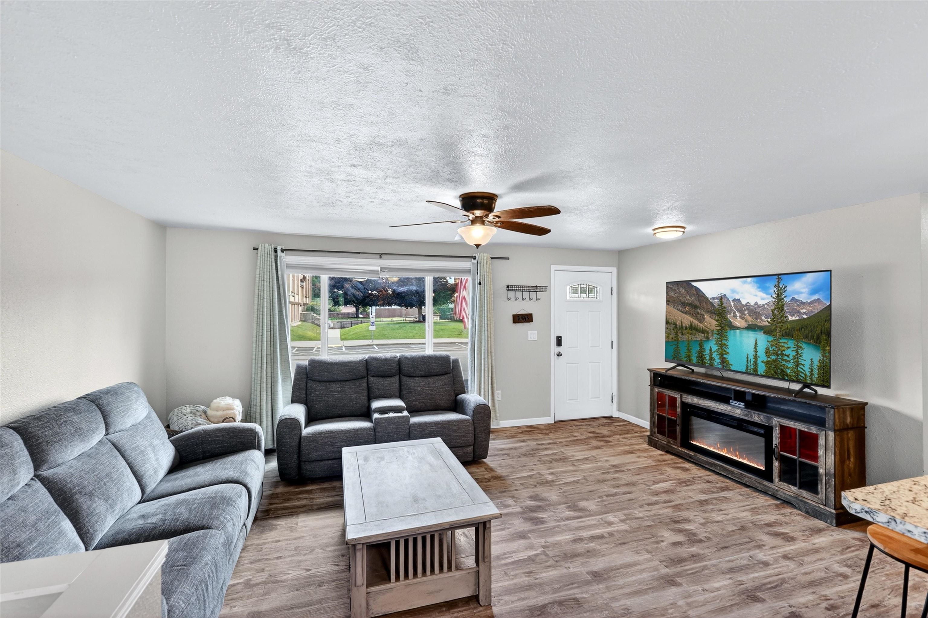415 S Scott Ave - Photo 5