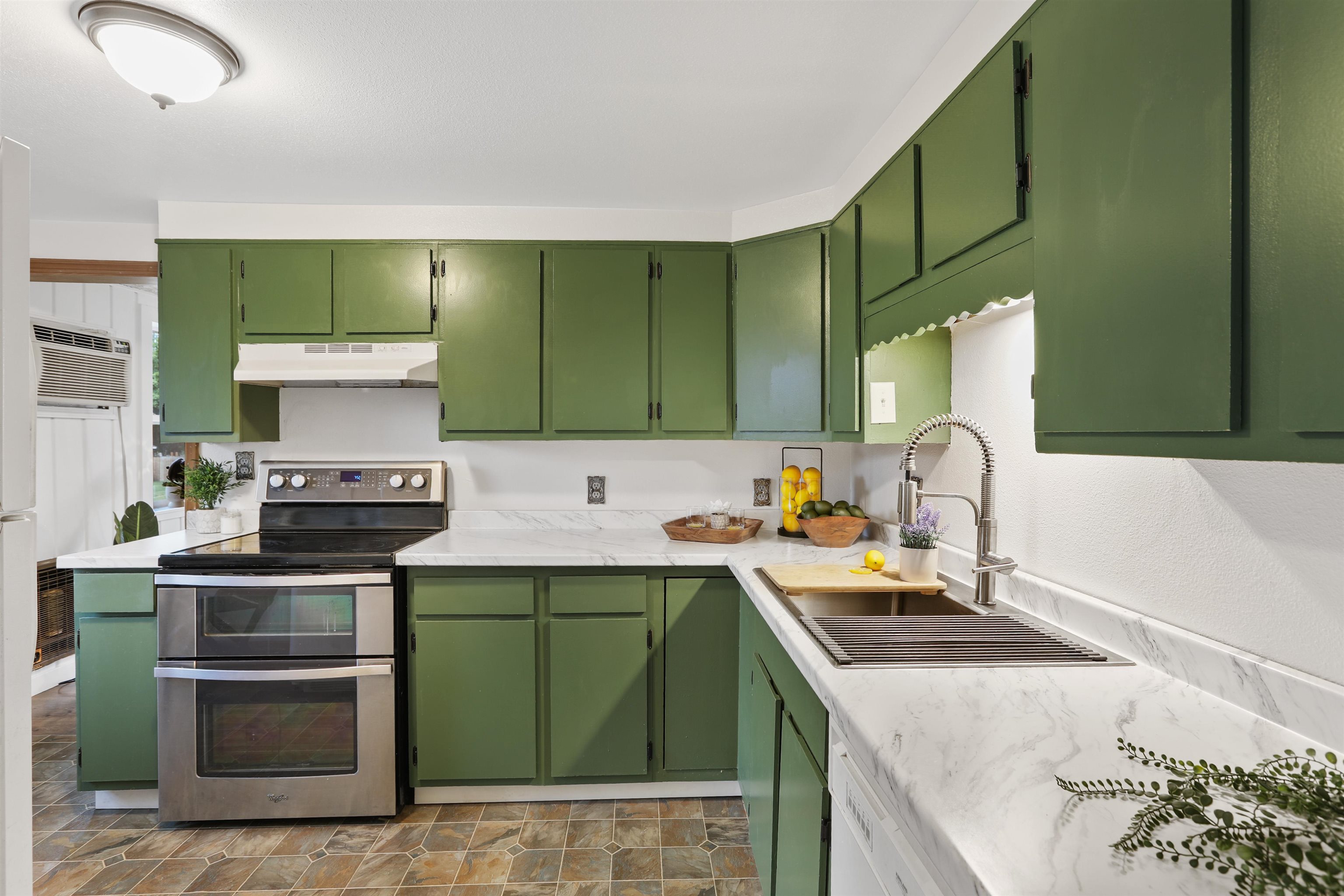 1221 E Ermina St - Photo 11