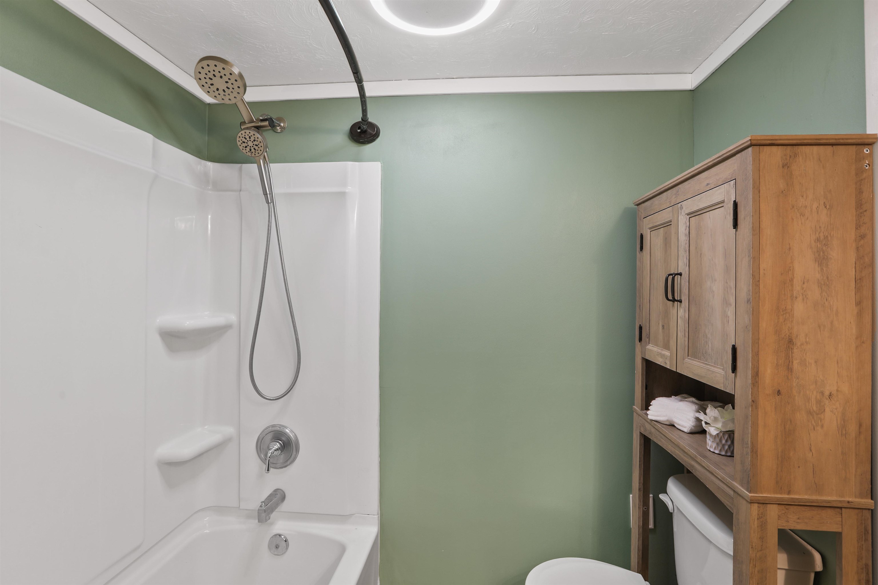 1221 E Ermina St - Photo 16