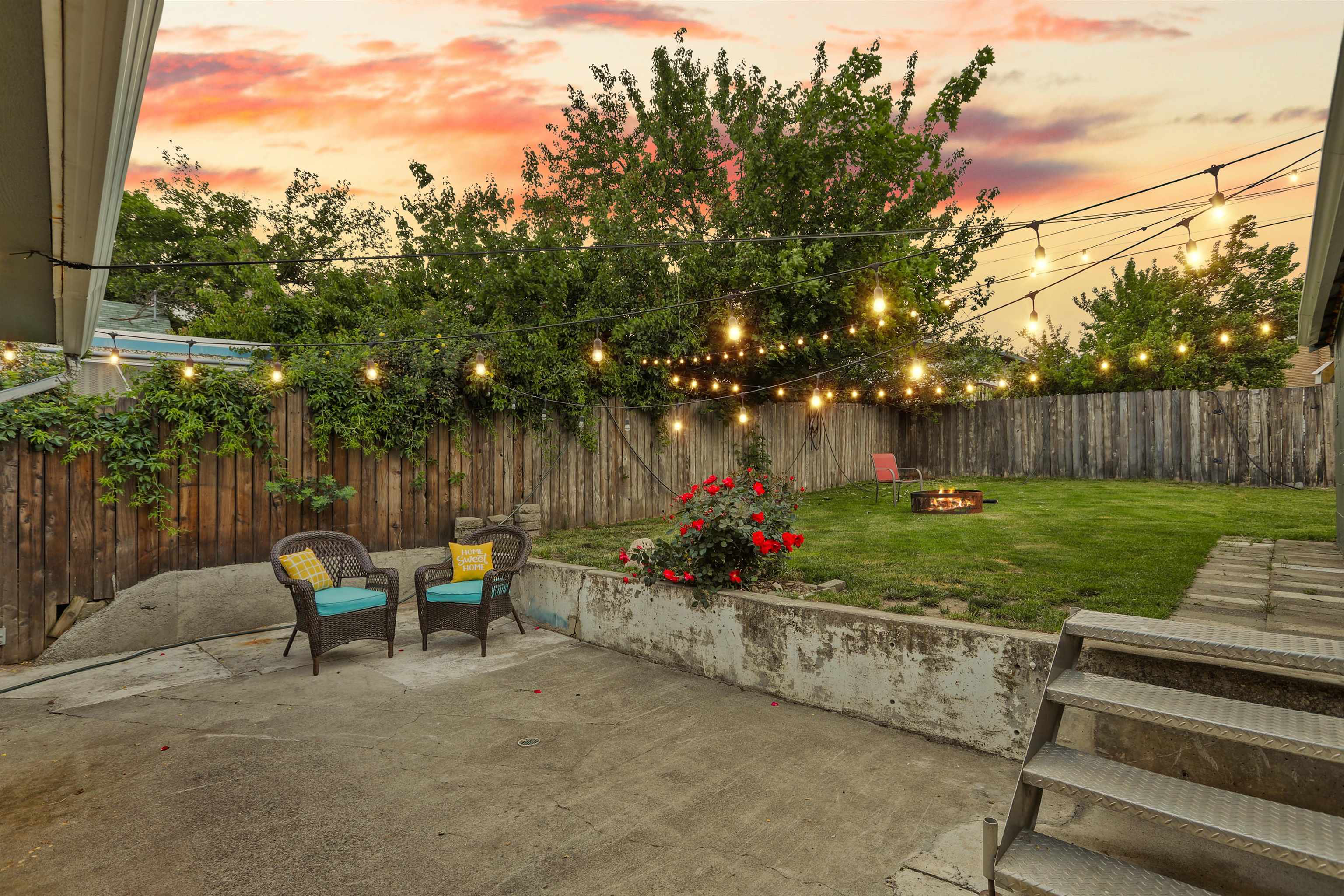 1221 E Ermina St - Photo 23