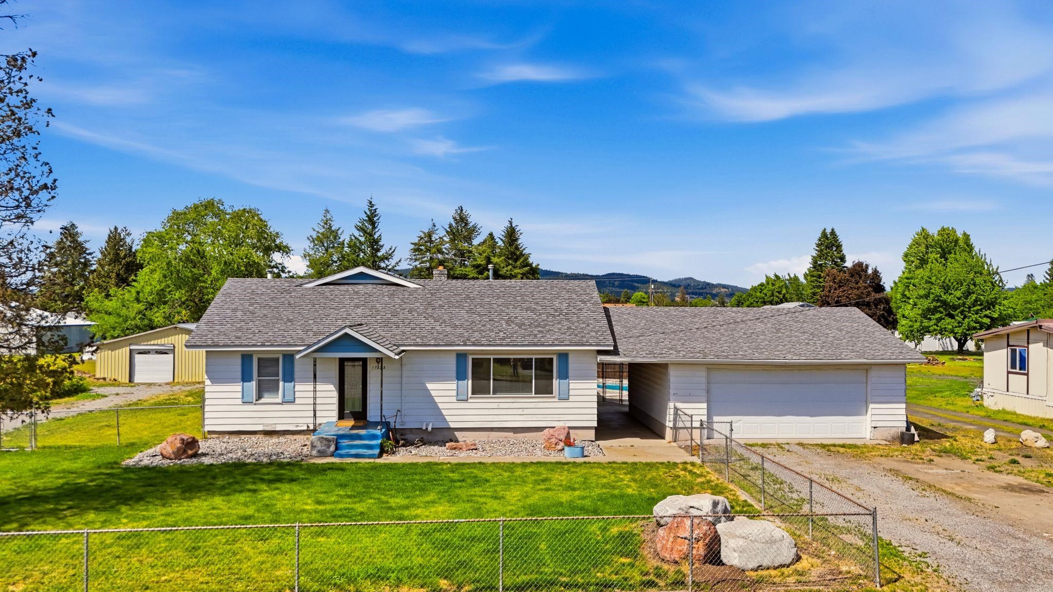 17133 E Alki Ave - Photo 1