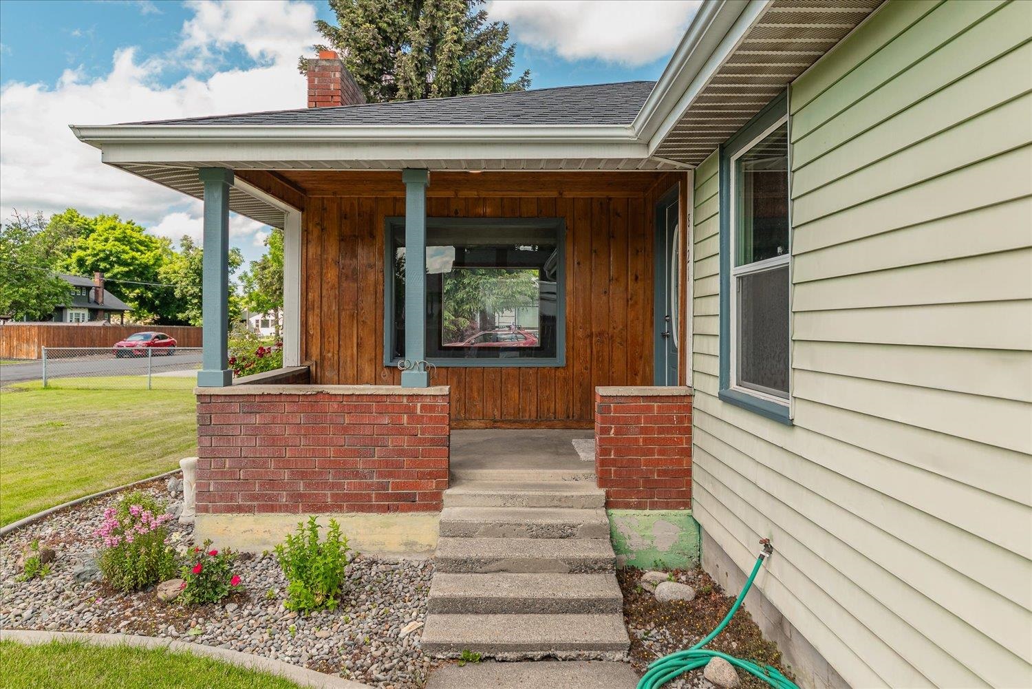 8121 E Marietta Ave - Photo 3