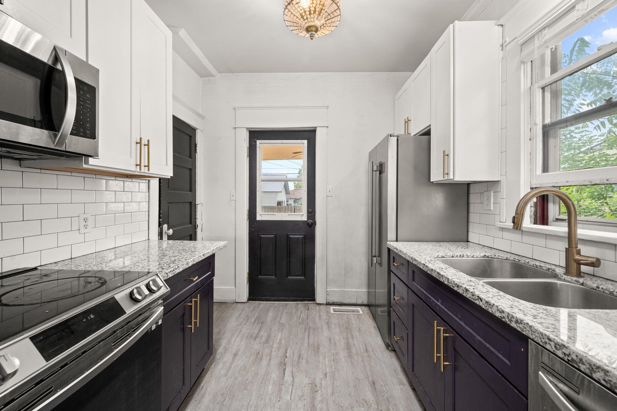 2613 W Cleveland Ave - Photo 5