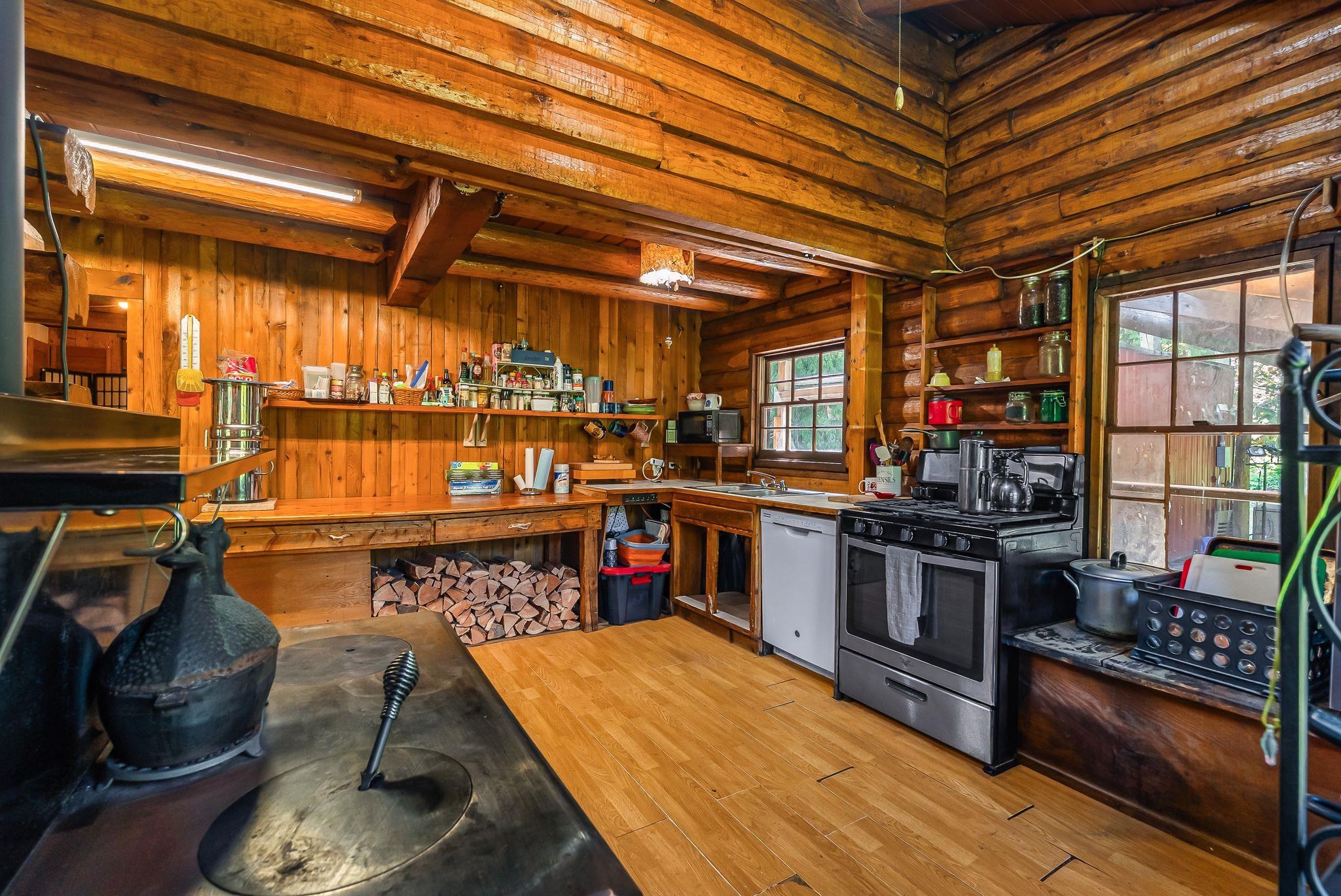 2502 Greenhood Rd - Photo 11