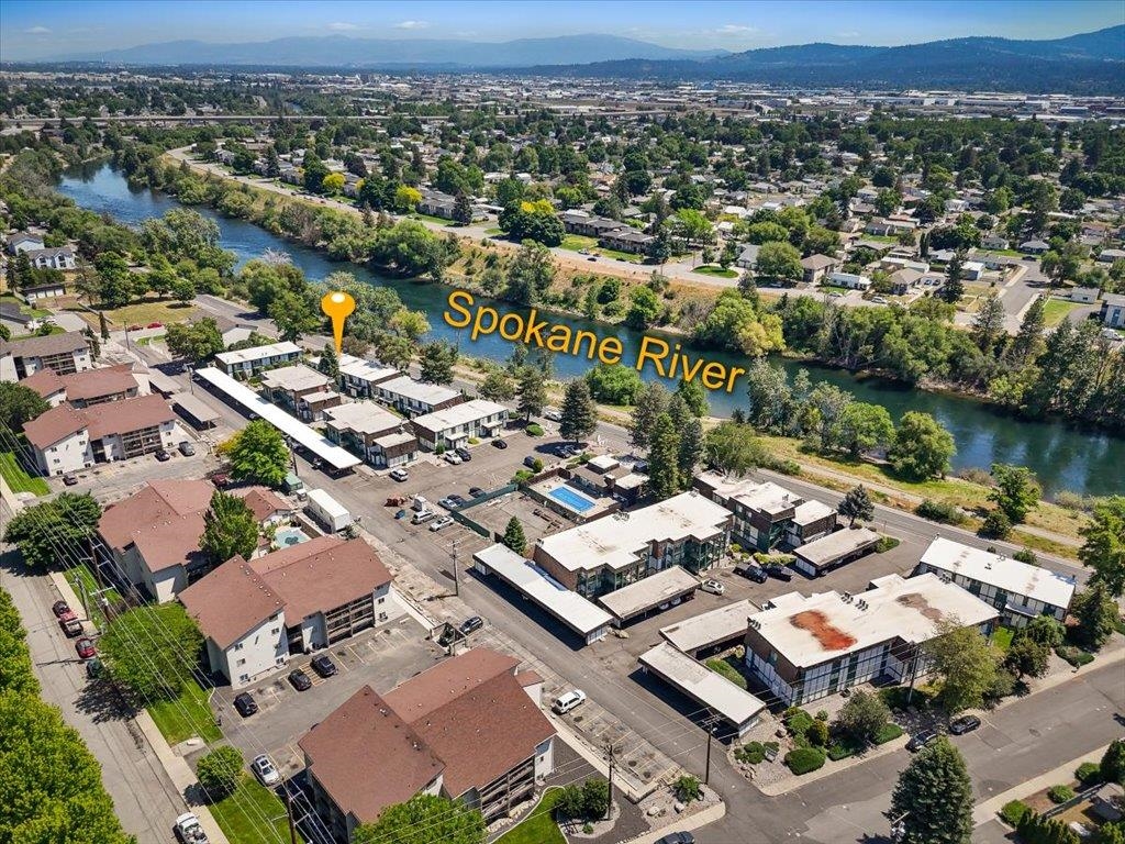 2121 E Upriver Dr - Photo 33