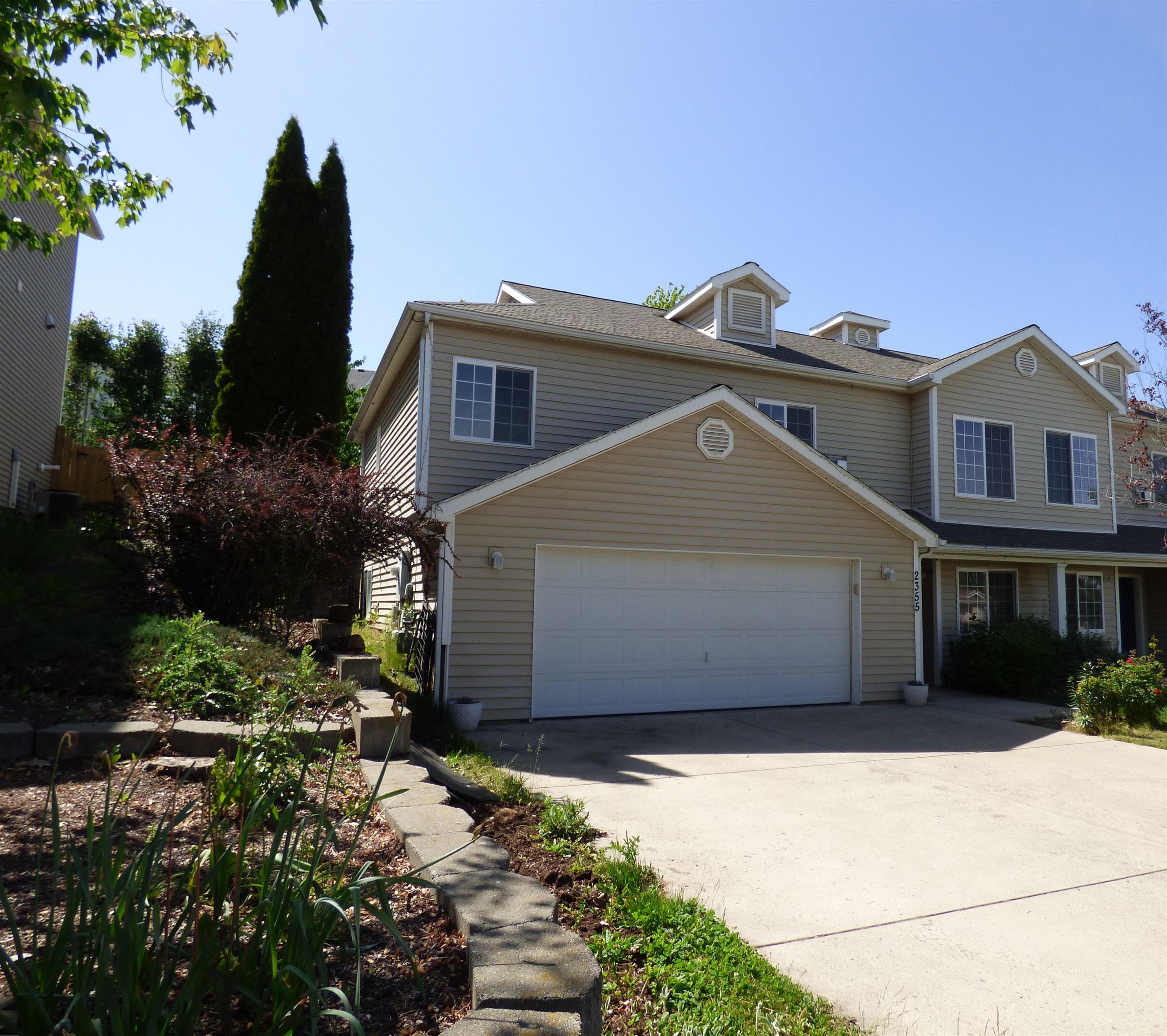 2355 NW Ridgeline Dr - Photo 1