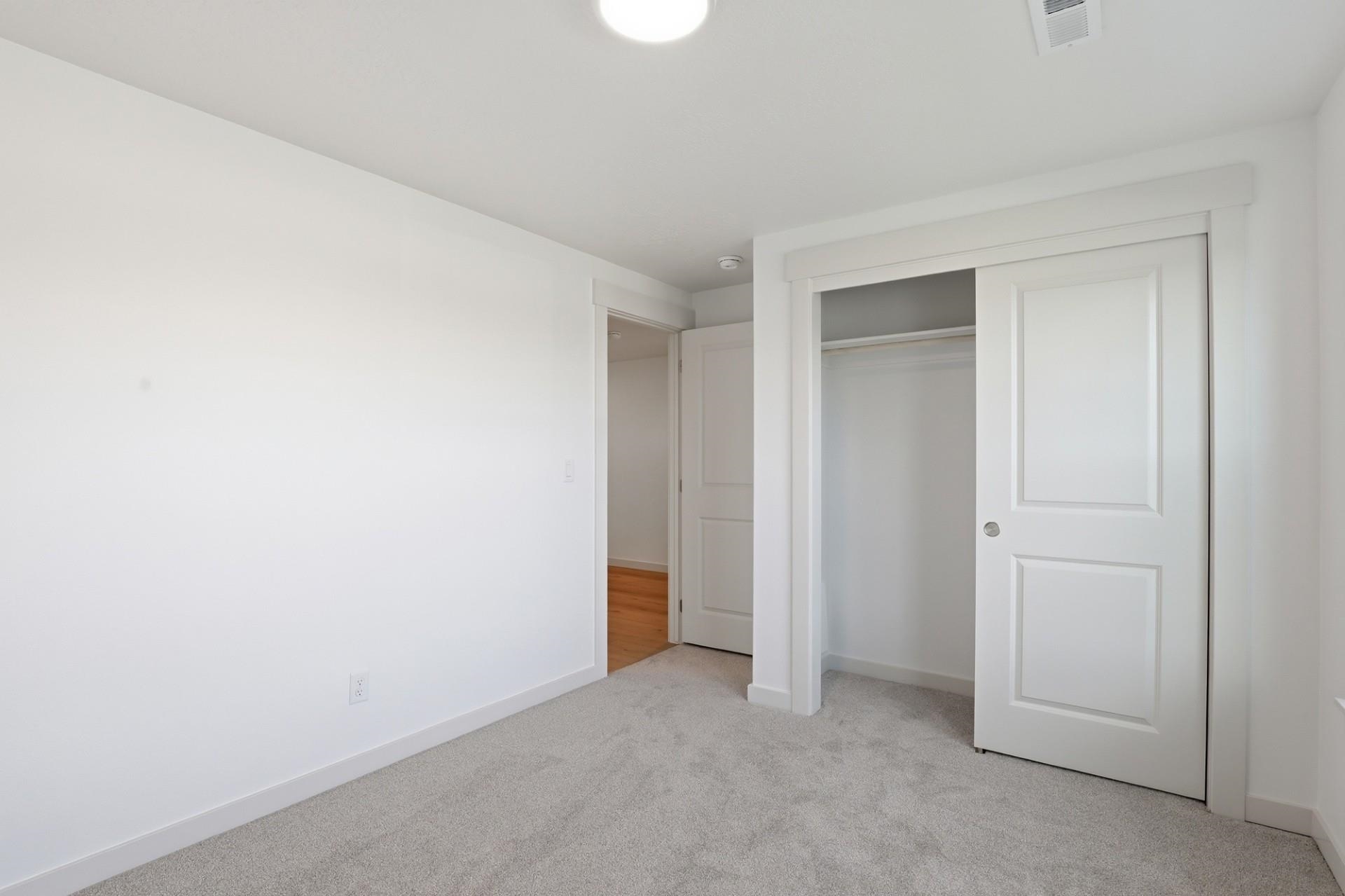 5323 N Ainsworth Ln - Photo 14