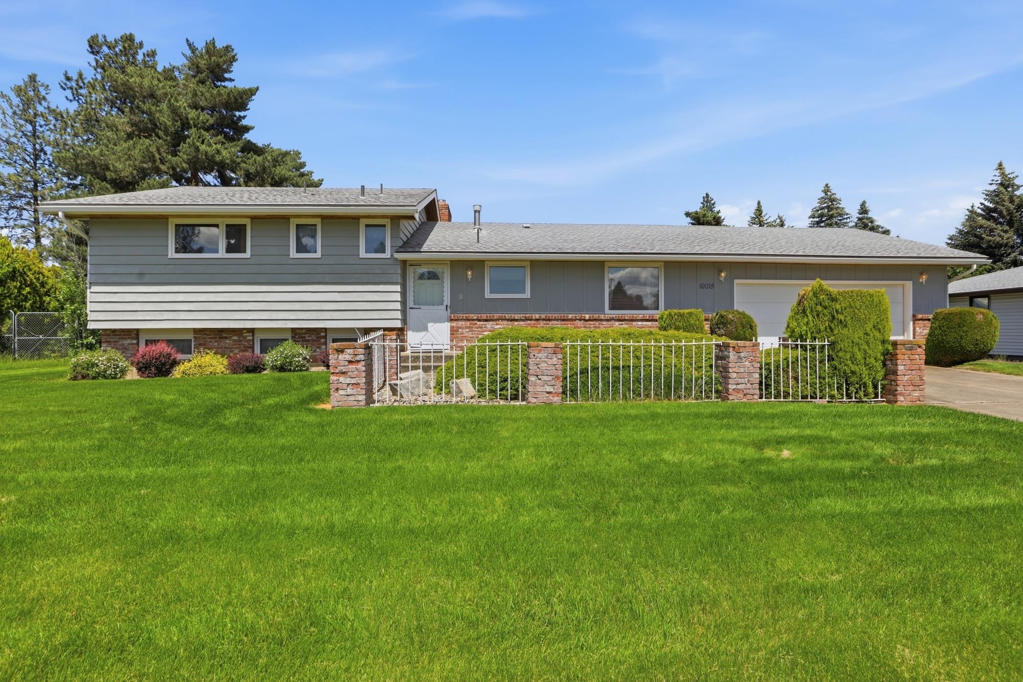 10015 E 18th Ave - Photo 1