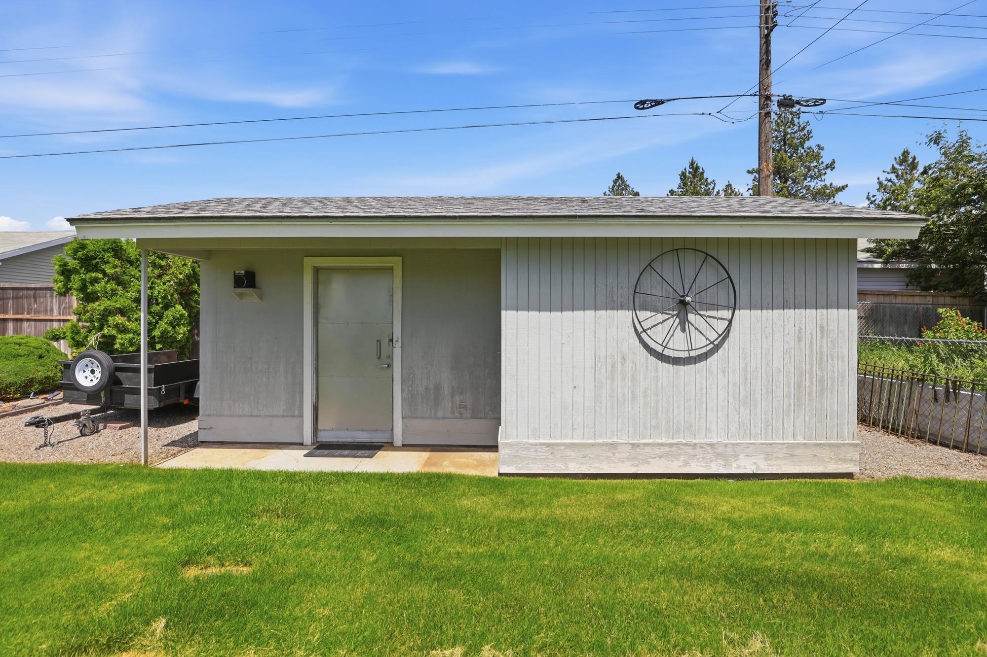 10015 E 18th Ave - Photo 27