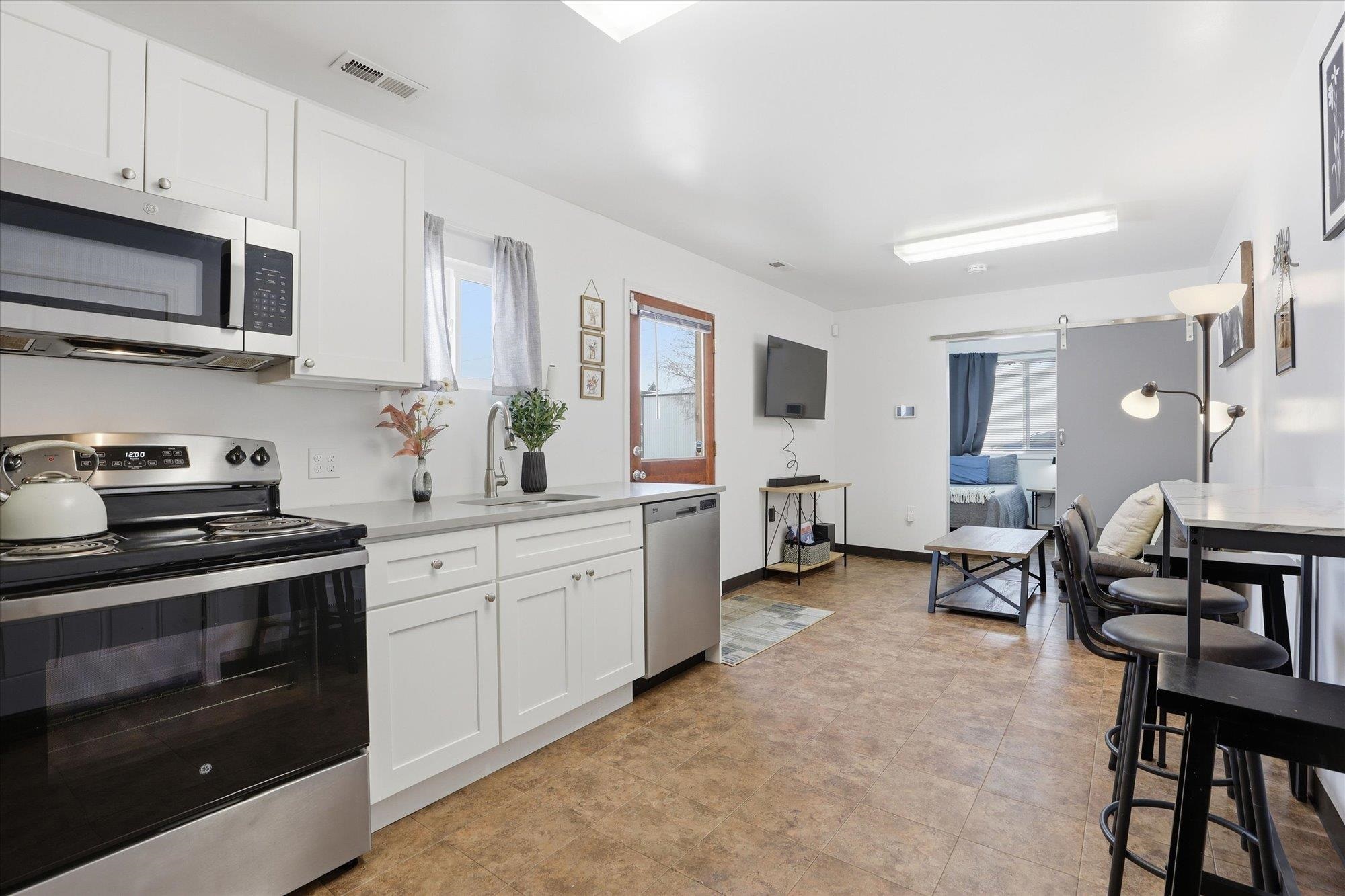 103 W 1st Ave - Photo 9