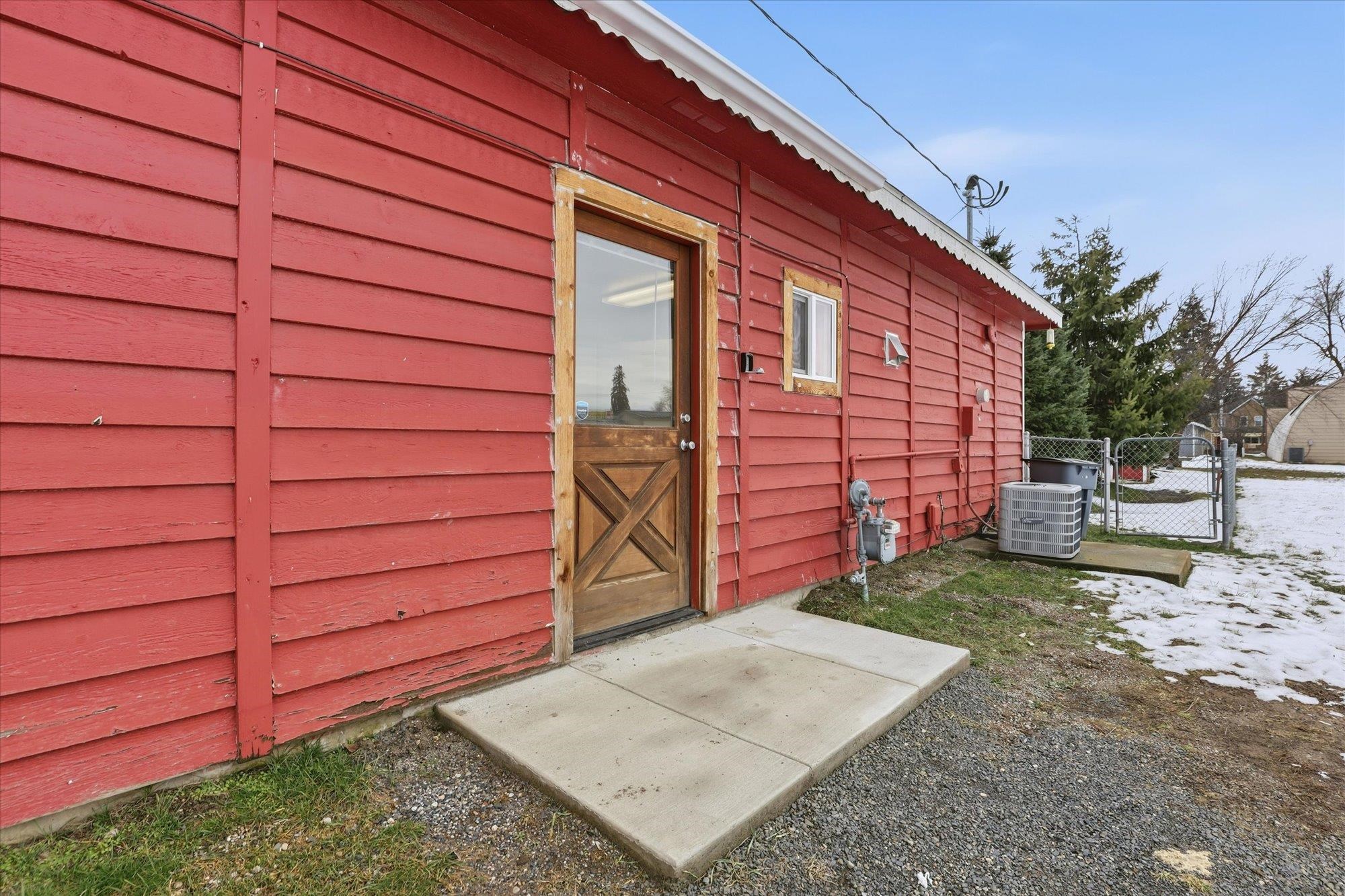 103 W 1st Ave - Photo 24