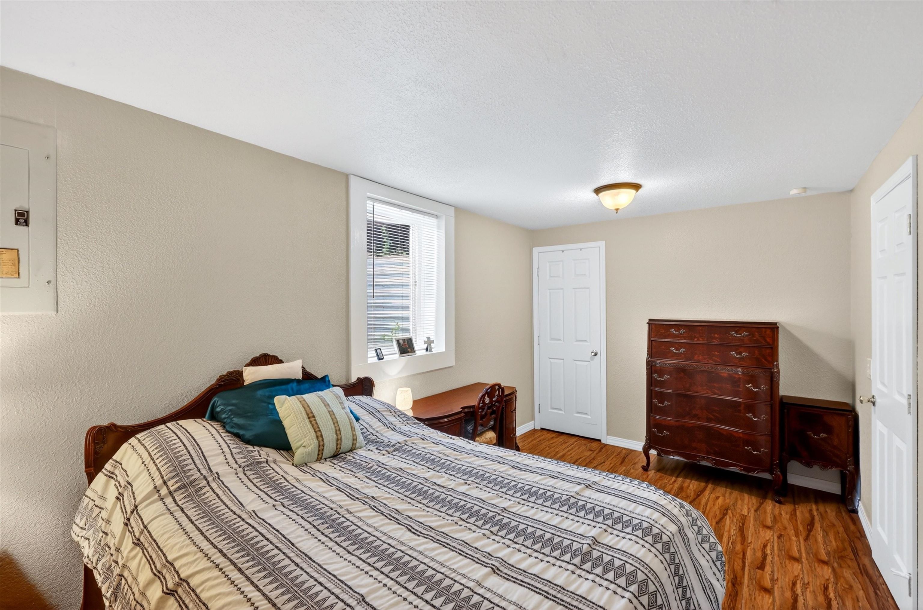 415 S Scott Ave - Photo 16
