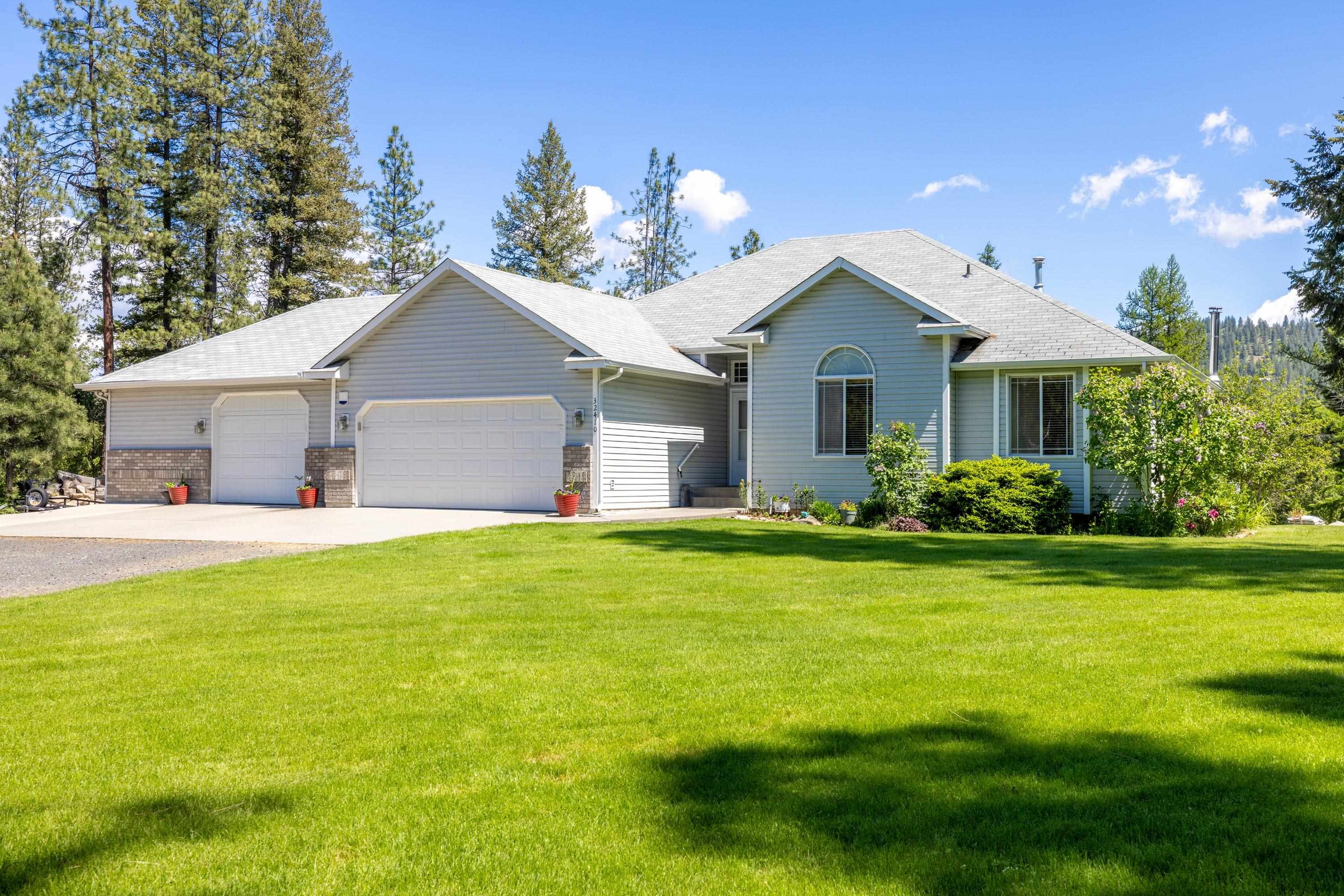 32410 N Ridge Rd - Photo 3