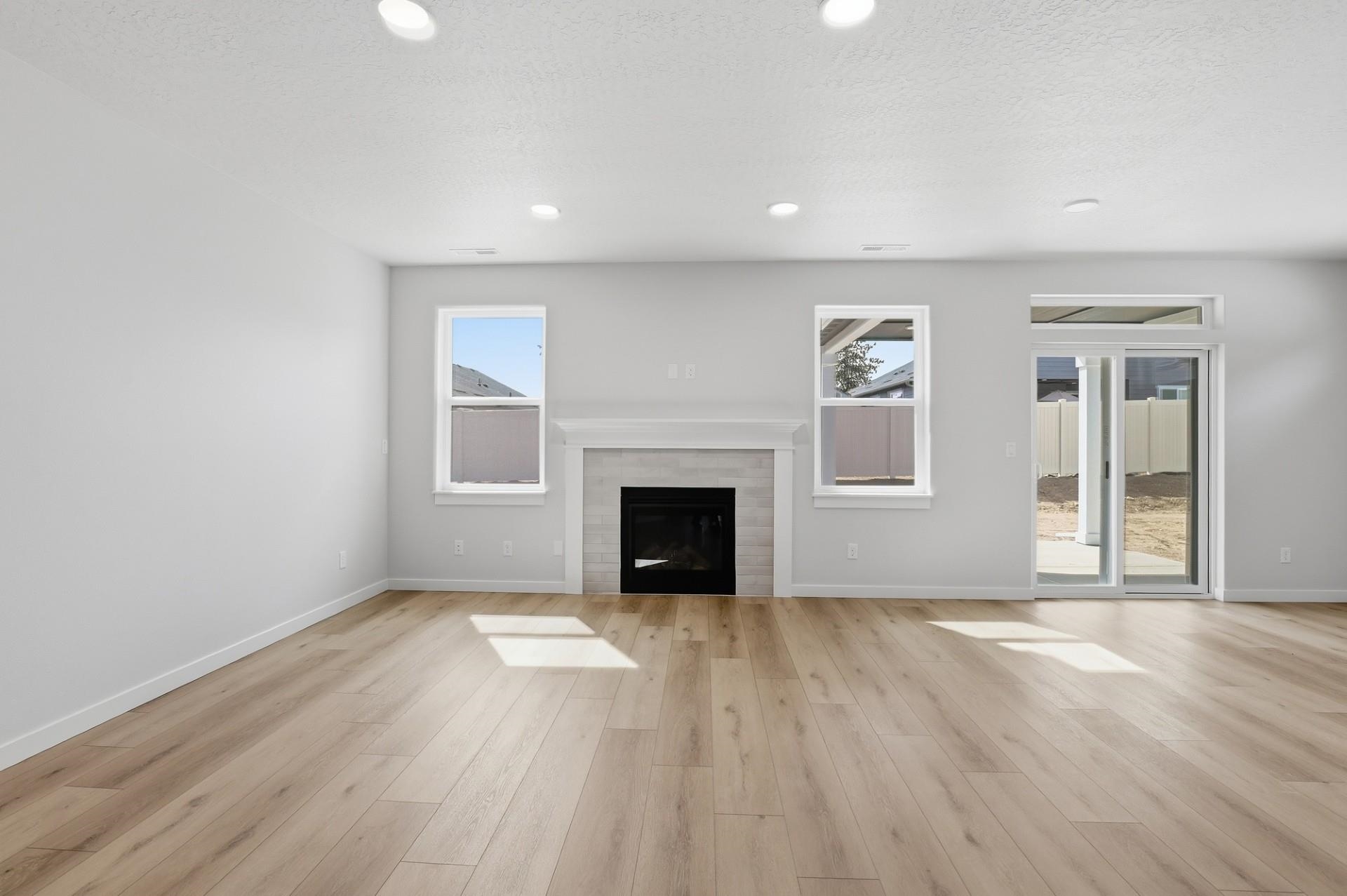 5335 N Ainsworth Ln - Photo 5