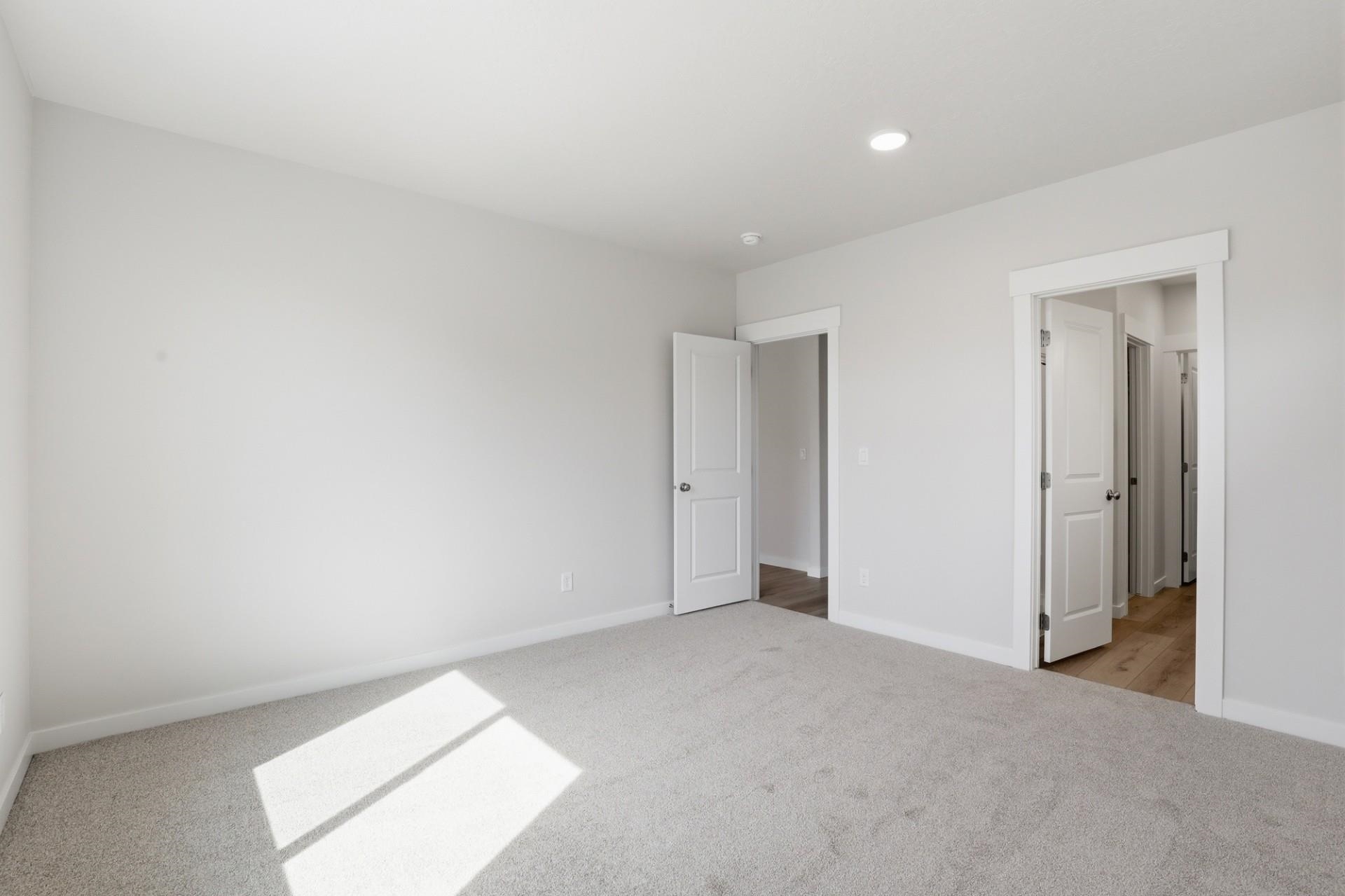 5335 N Ainsworth Ln - Photo 10