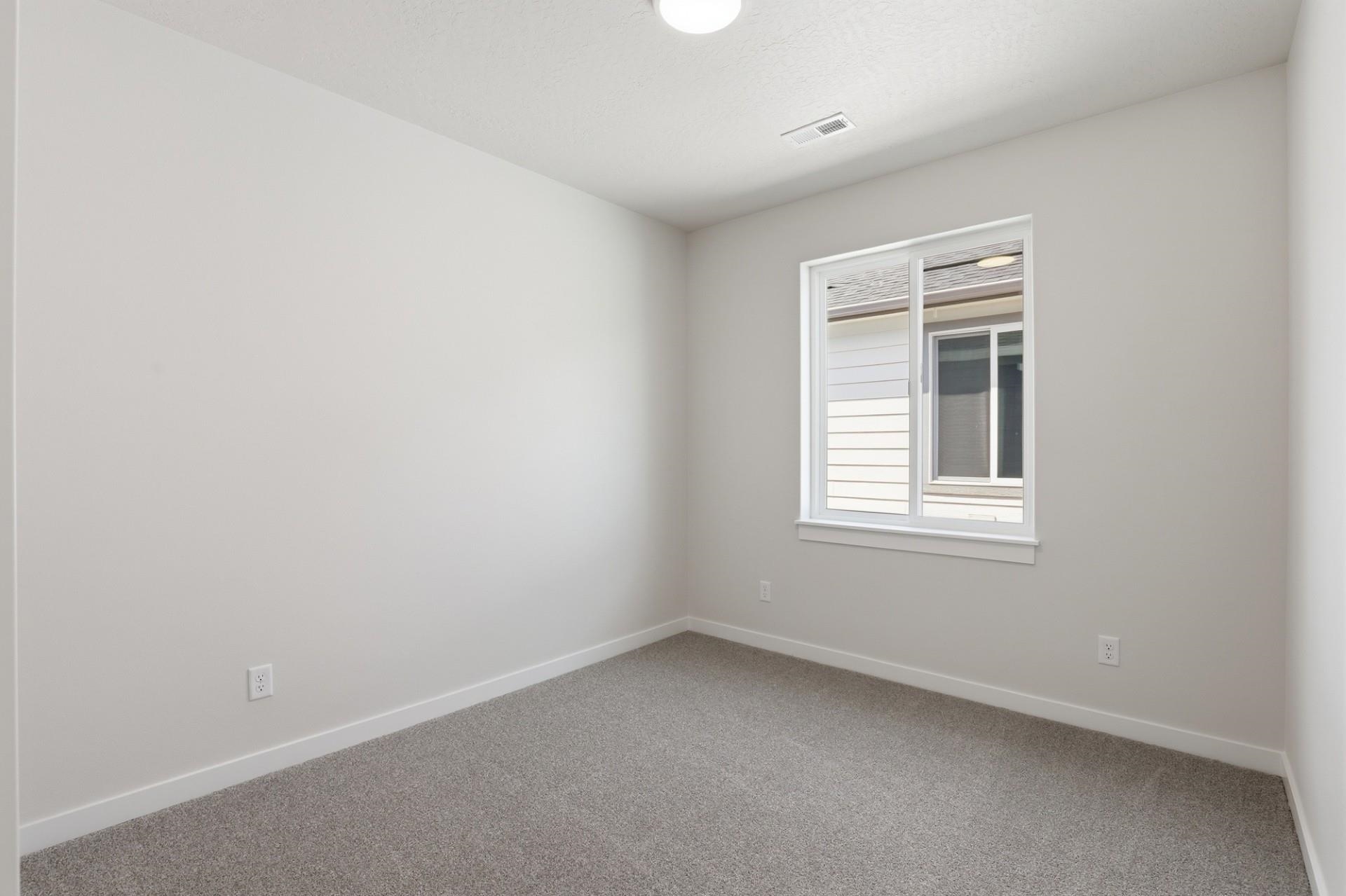 5335 N Ainsworth Ln - Photo 15