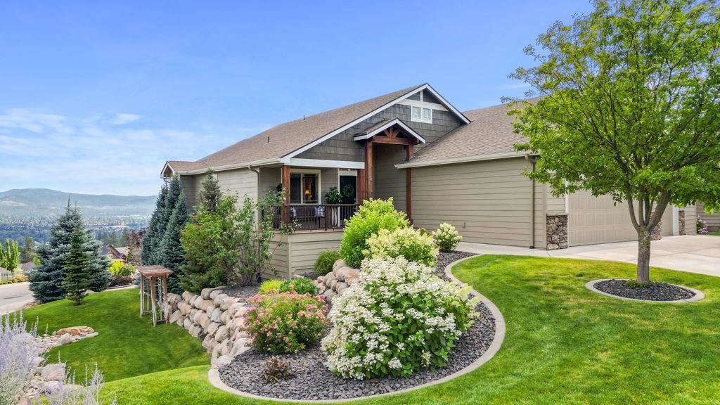 8918 E Clearview Ln - Photo 3