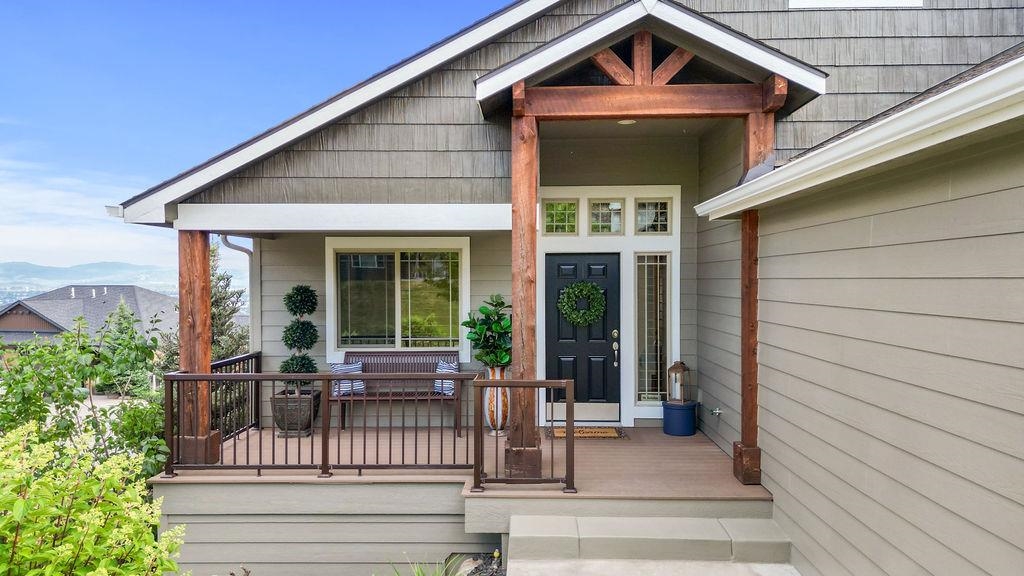 8918 E Clearview Ln - Photo 4