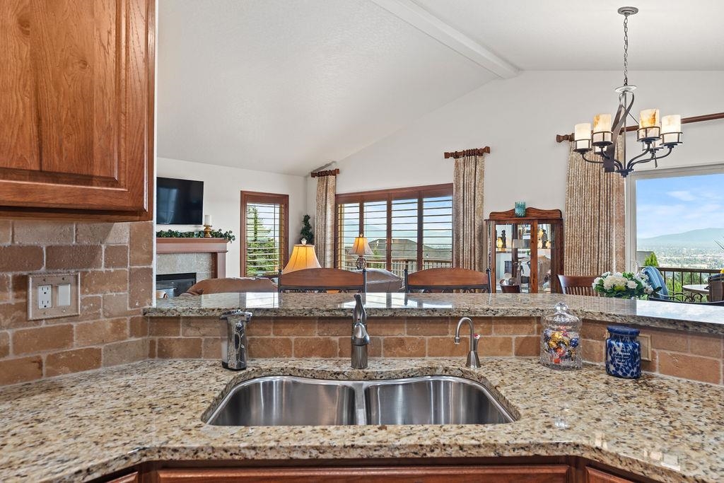 8918 E Clearview Ln - Photo 16