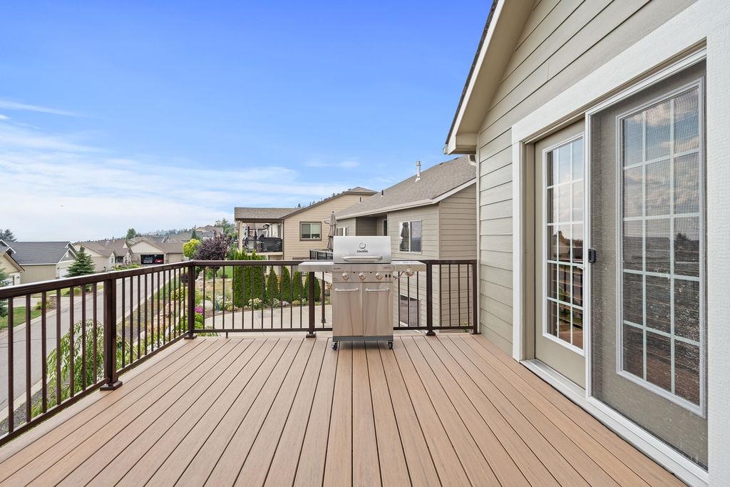 8918 E Clearview Ln - Photo 18