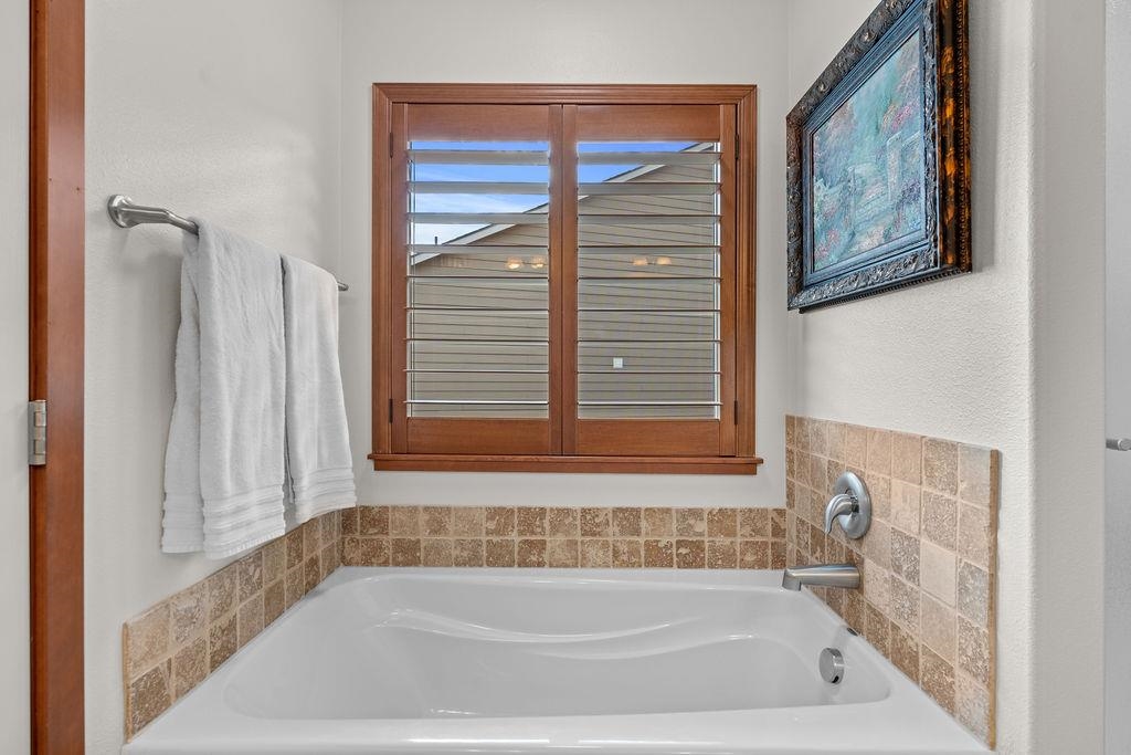 8918 E Clearview Ln - Photo 24