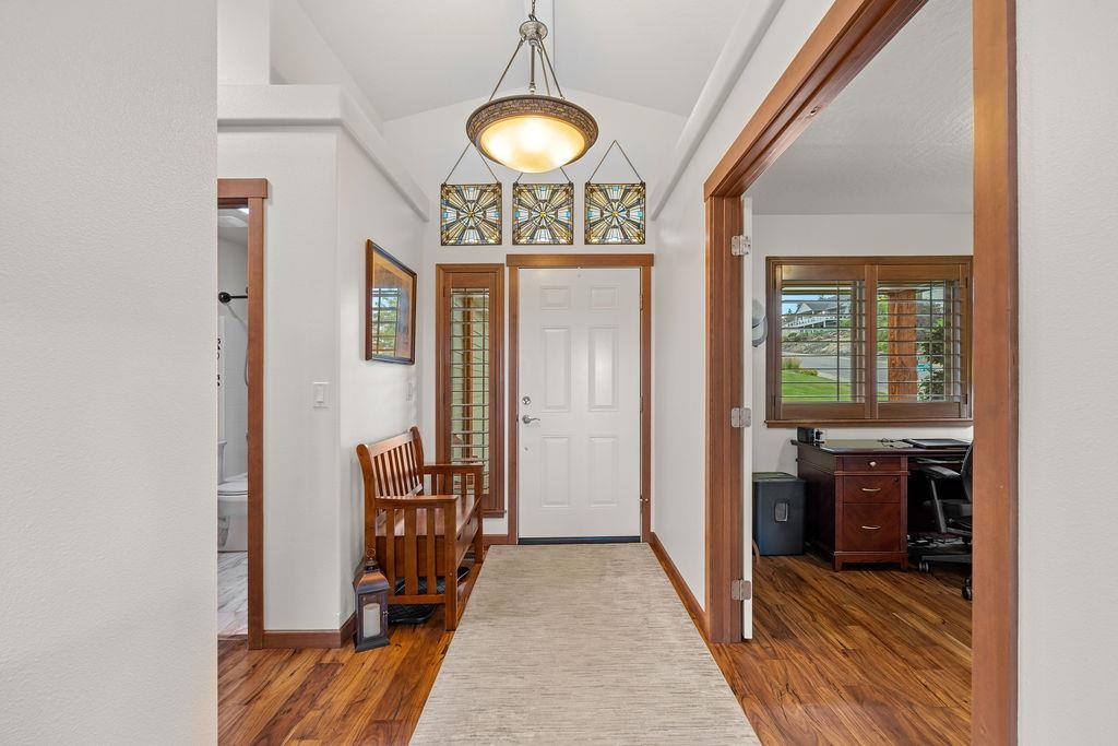 8918 E Clearview Ln - Photo 26