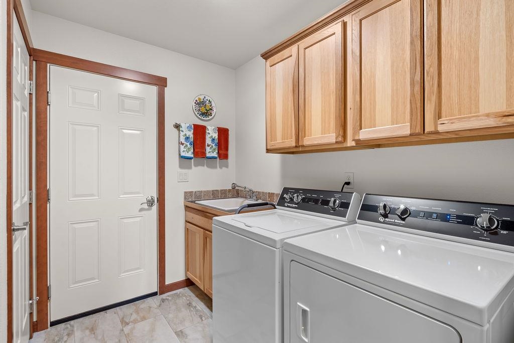 8918 E Clearview Ln - Photo 29