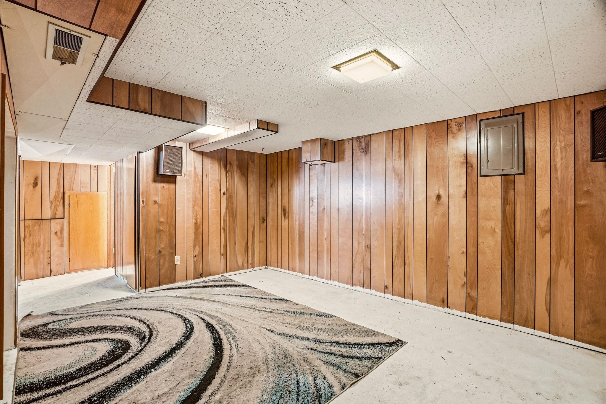 812 S Lake St - Photo 22