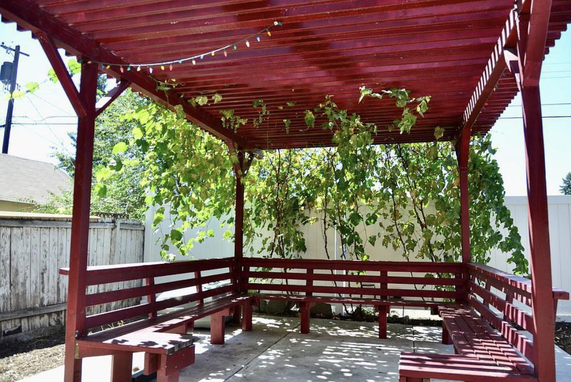 1627 W Knox Ave - Photo 19