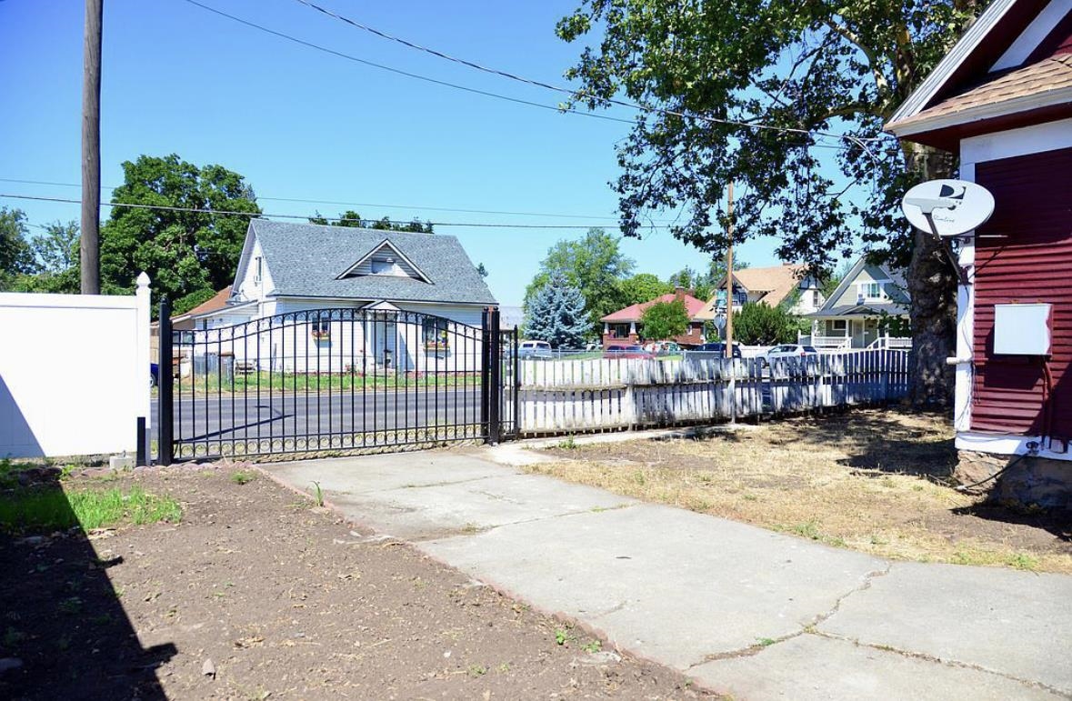 1627 W Knox Ave - Photo 20