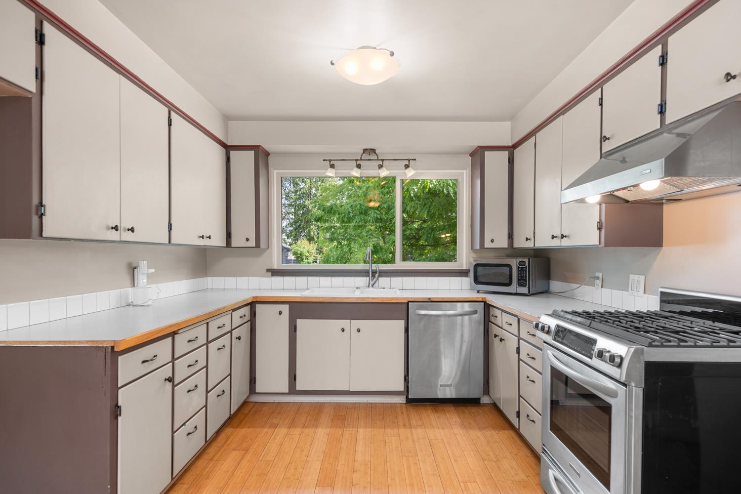 310 W Joseph Ave - Photo 10