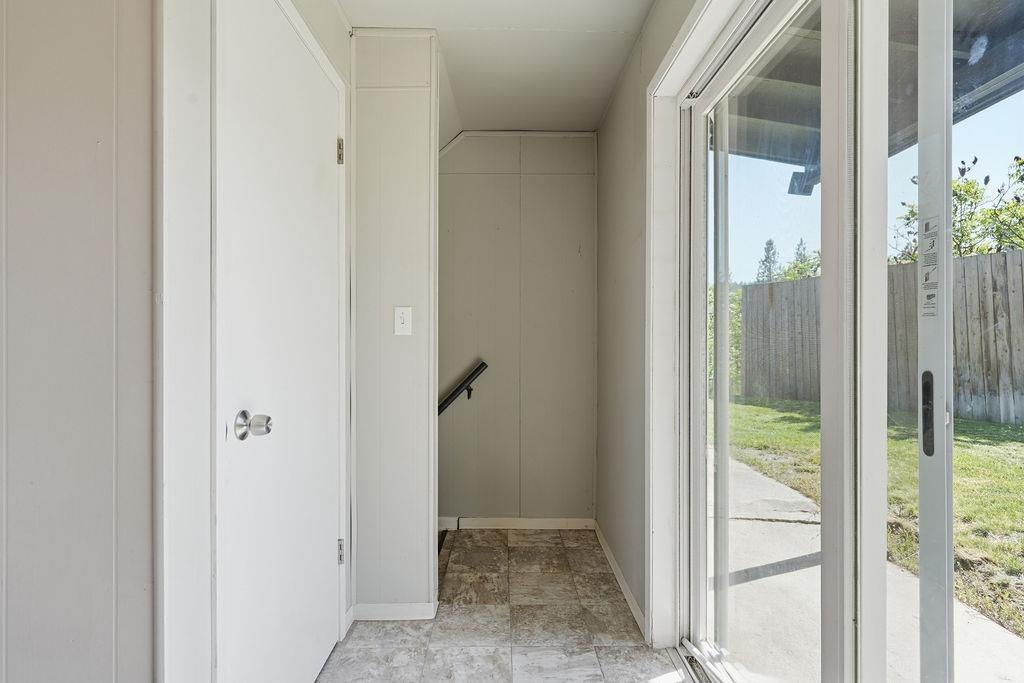 2803 S CHESTNUT St - Photo 34
