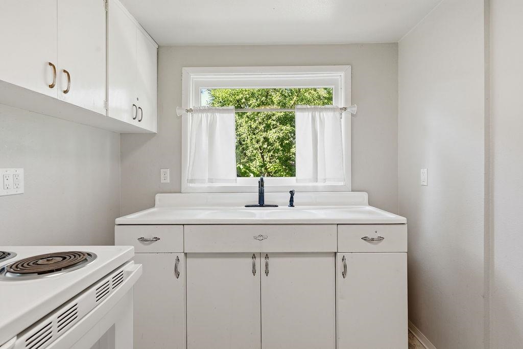 2803 S CHESTNUT St - Photo 41