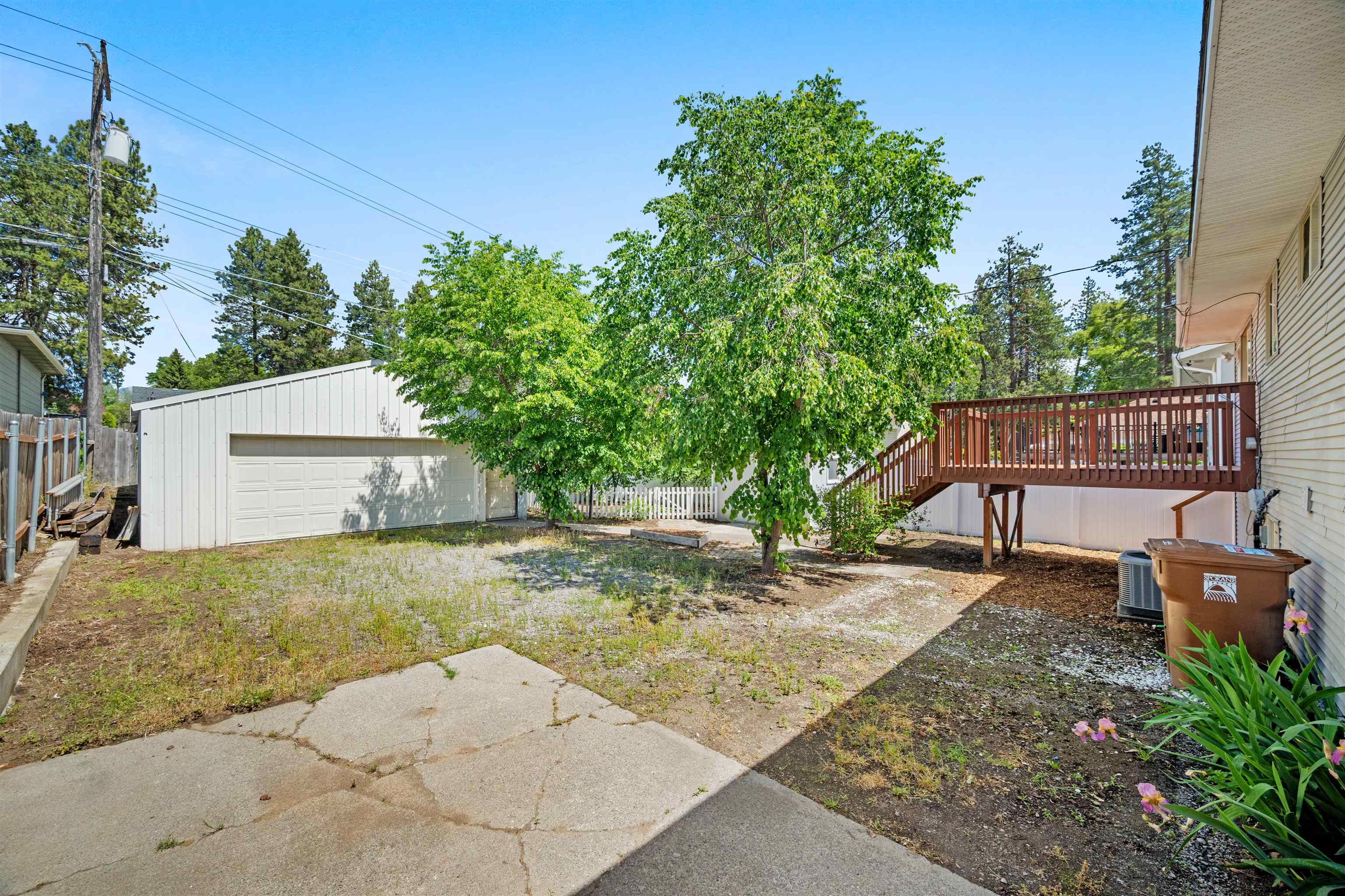 3517 E 36th Ave - Photo 3