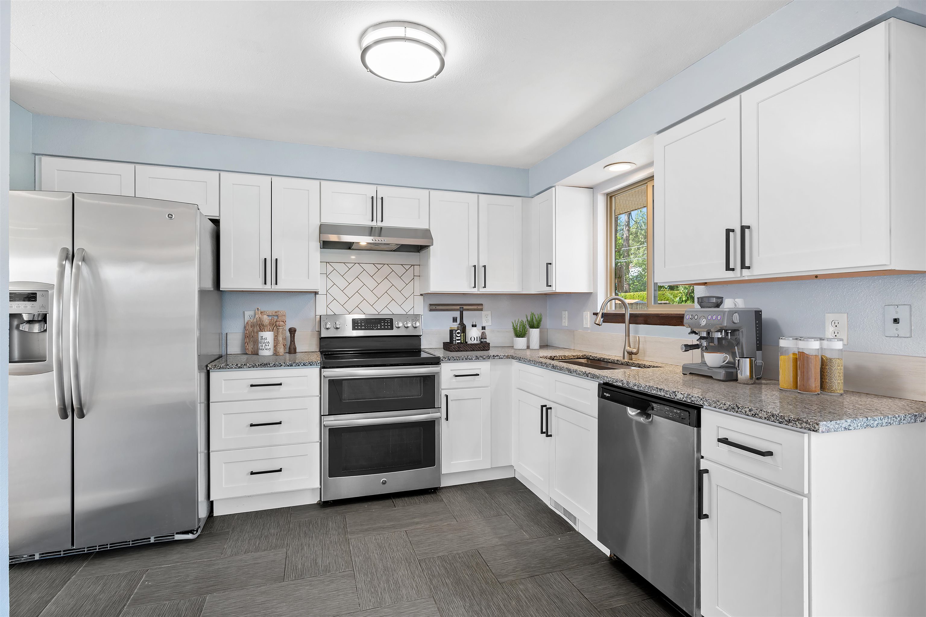 3517 E 36th Ave - Photo 11