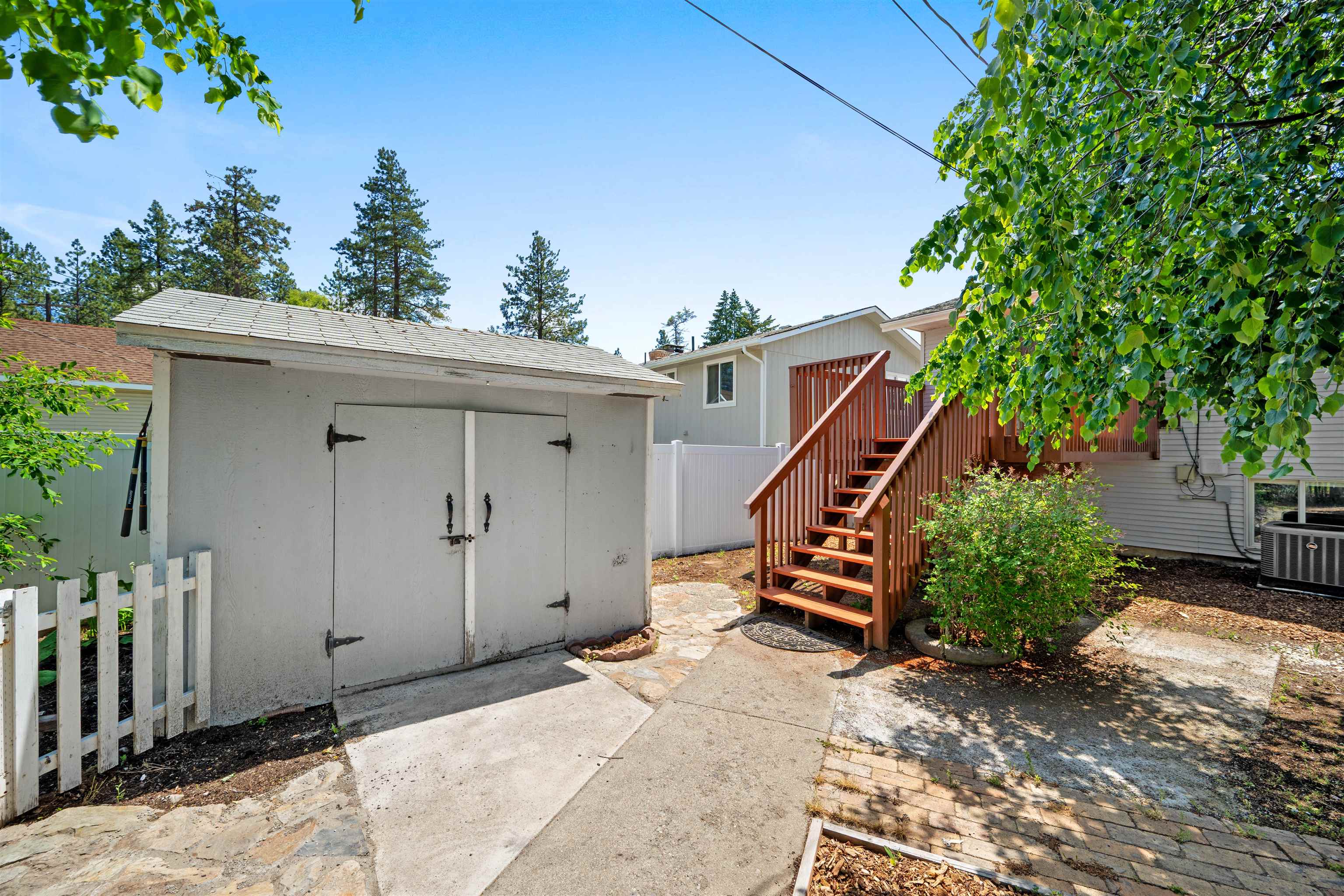 3517 E 36th Ave - Photo 16