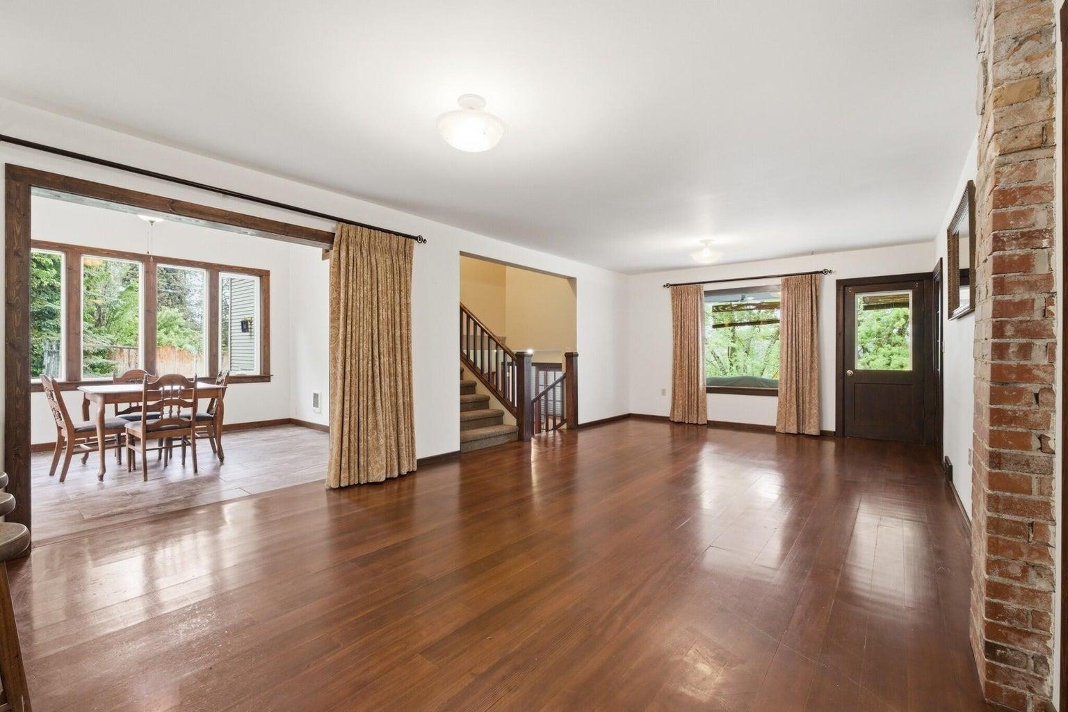 1045 E 8Th Ave - Photo 13