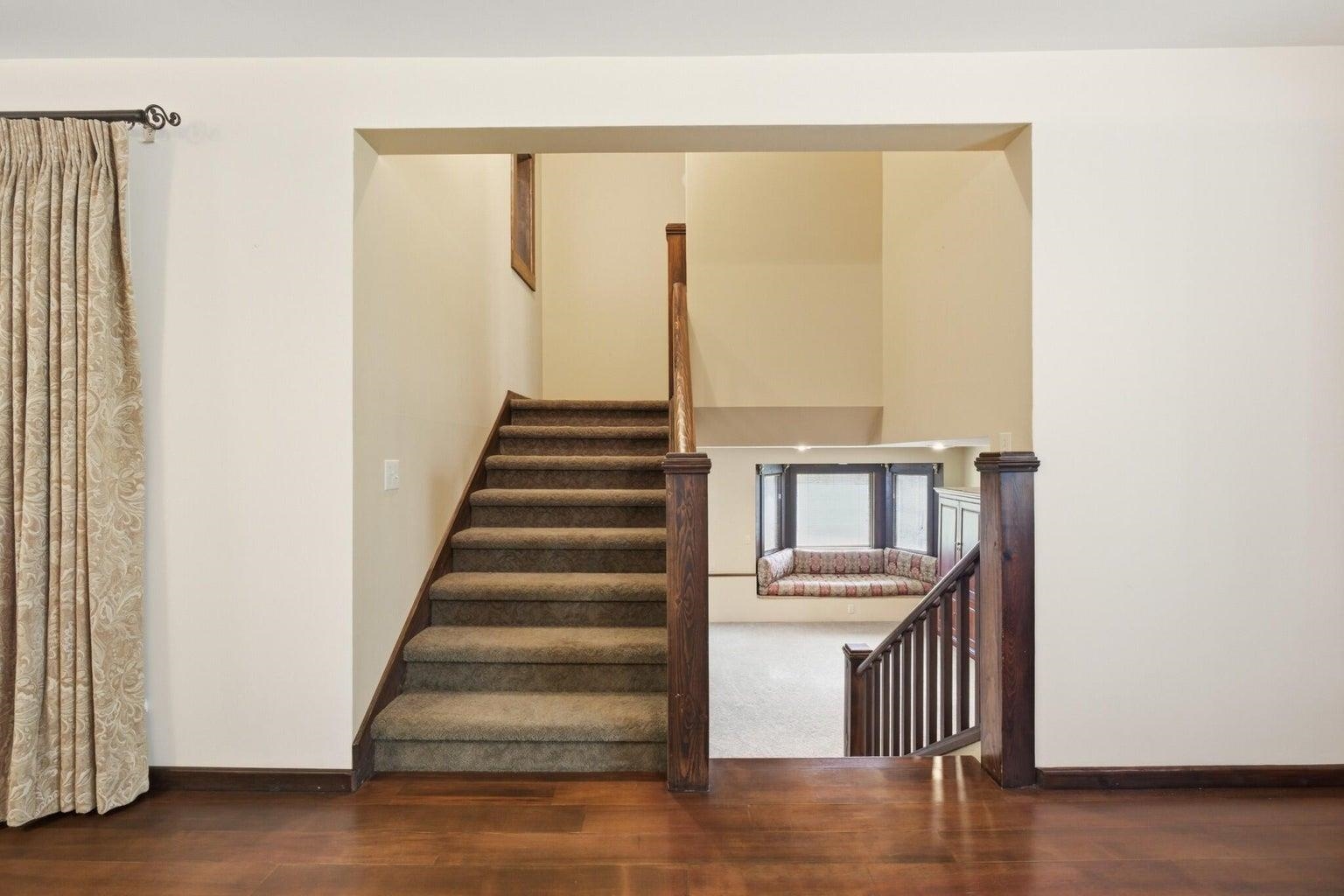 1045 E 8Th Ave - Photo 20