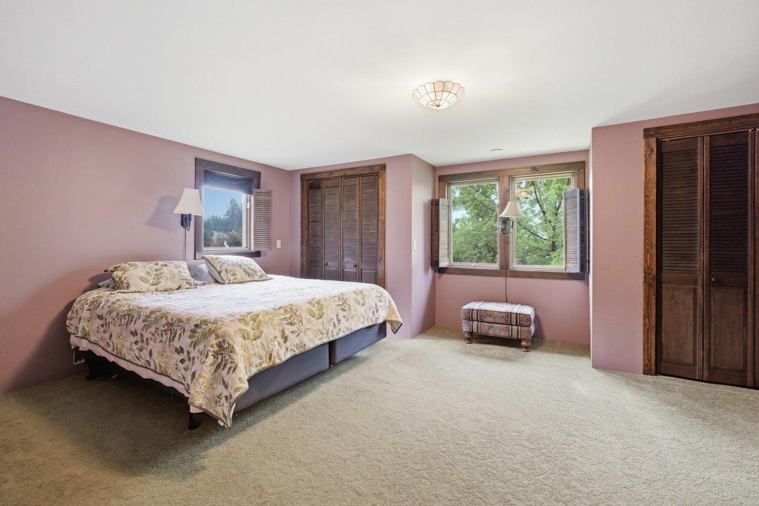 1045 E 8Th Ave - Photo 21
