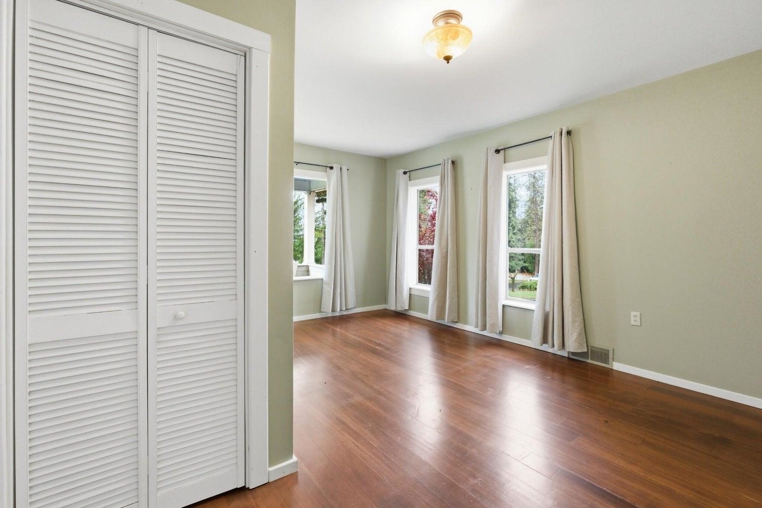1045 E 8Th Ave - Photo 30