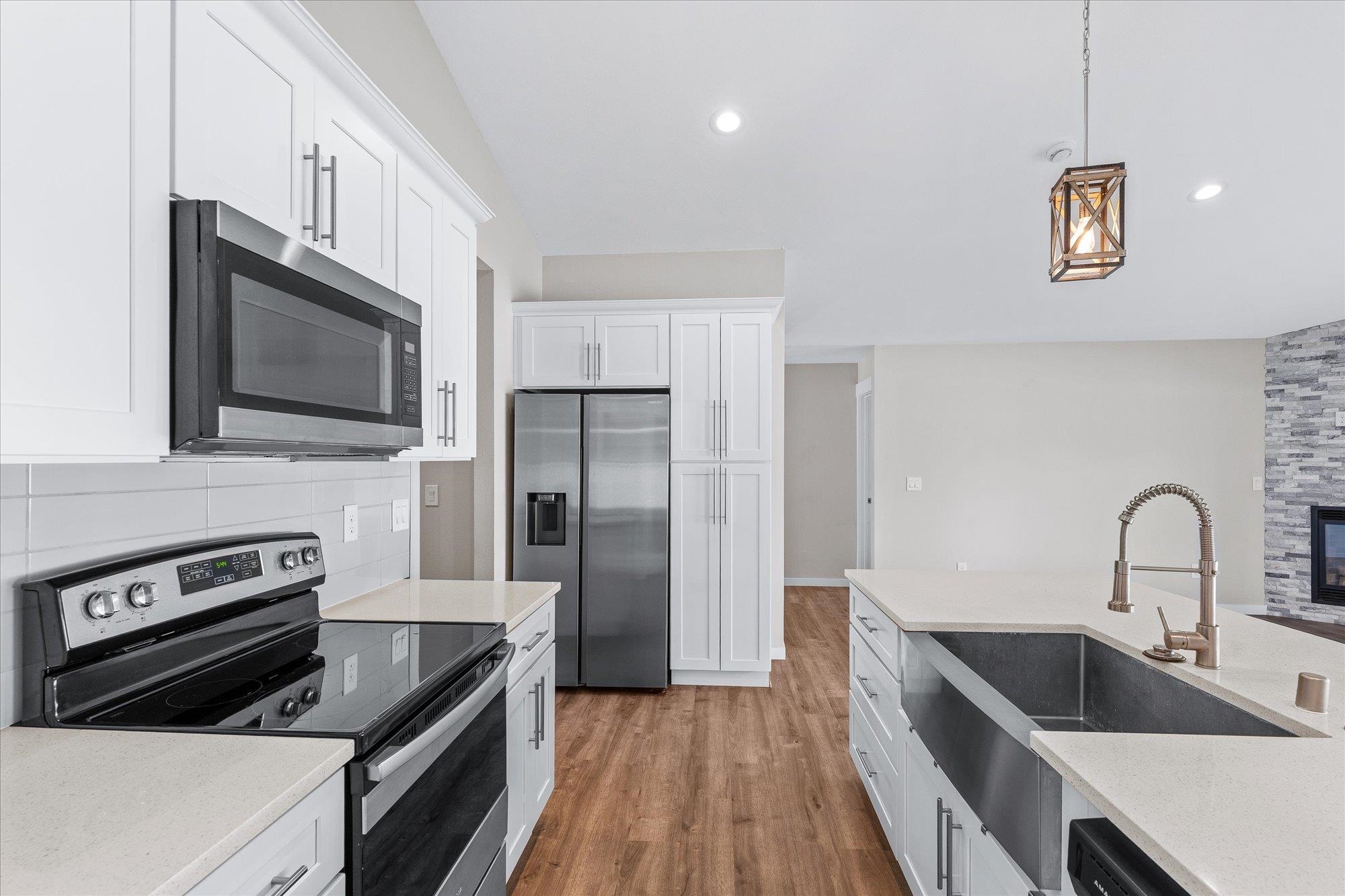 7702 N Five Mile Rd - Photo 9