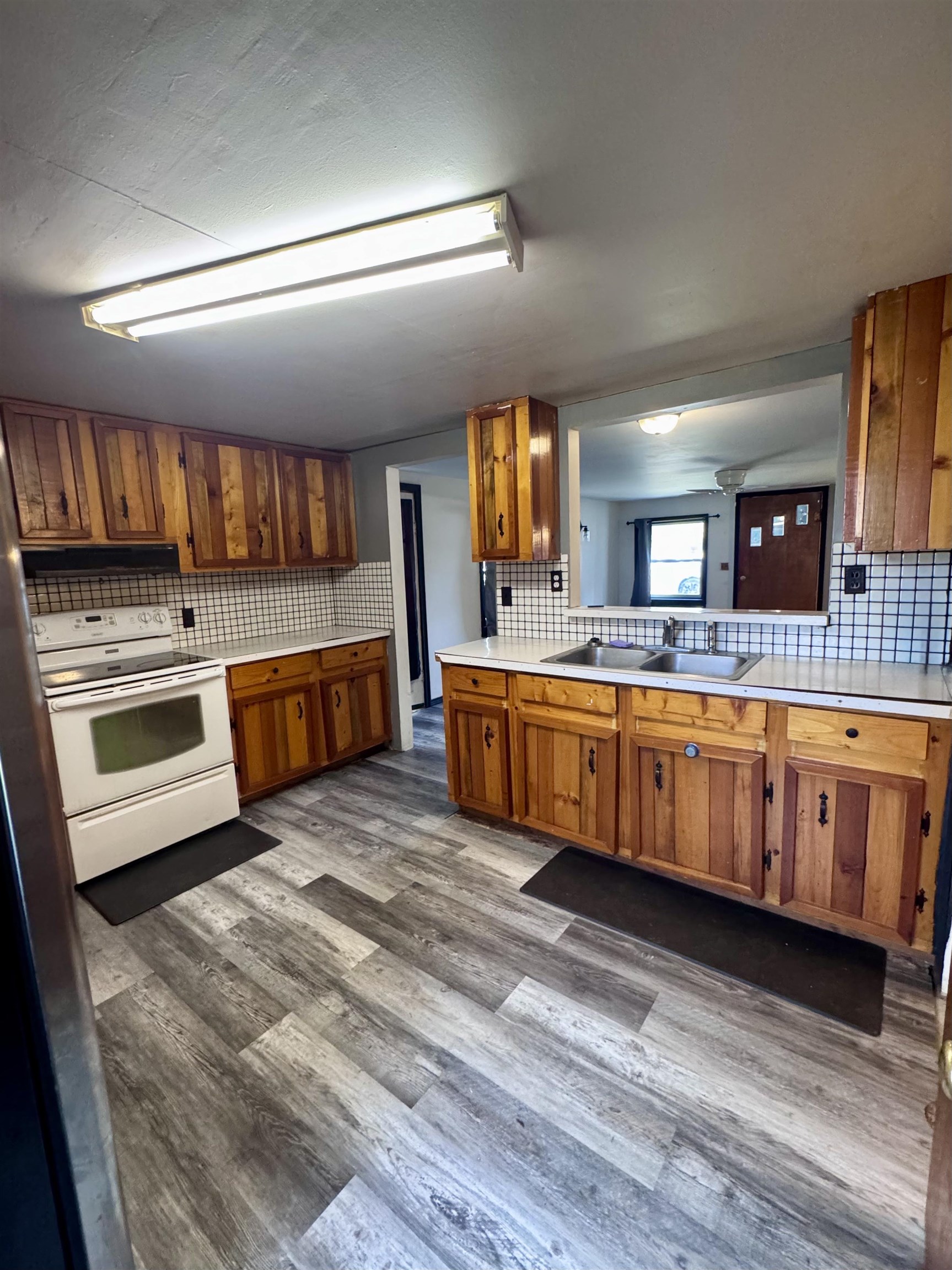206 E Blackwell St - Photo 5