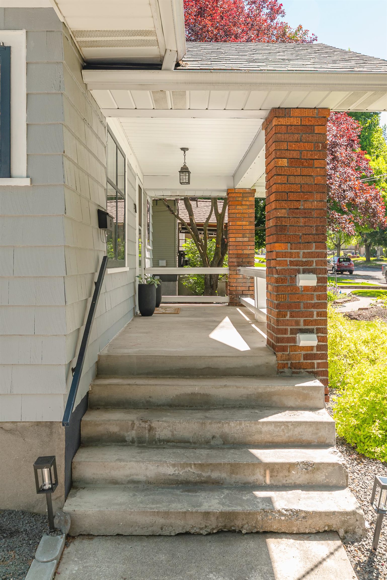 417 E 17th Ave - Photo 3