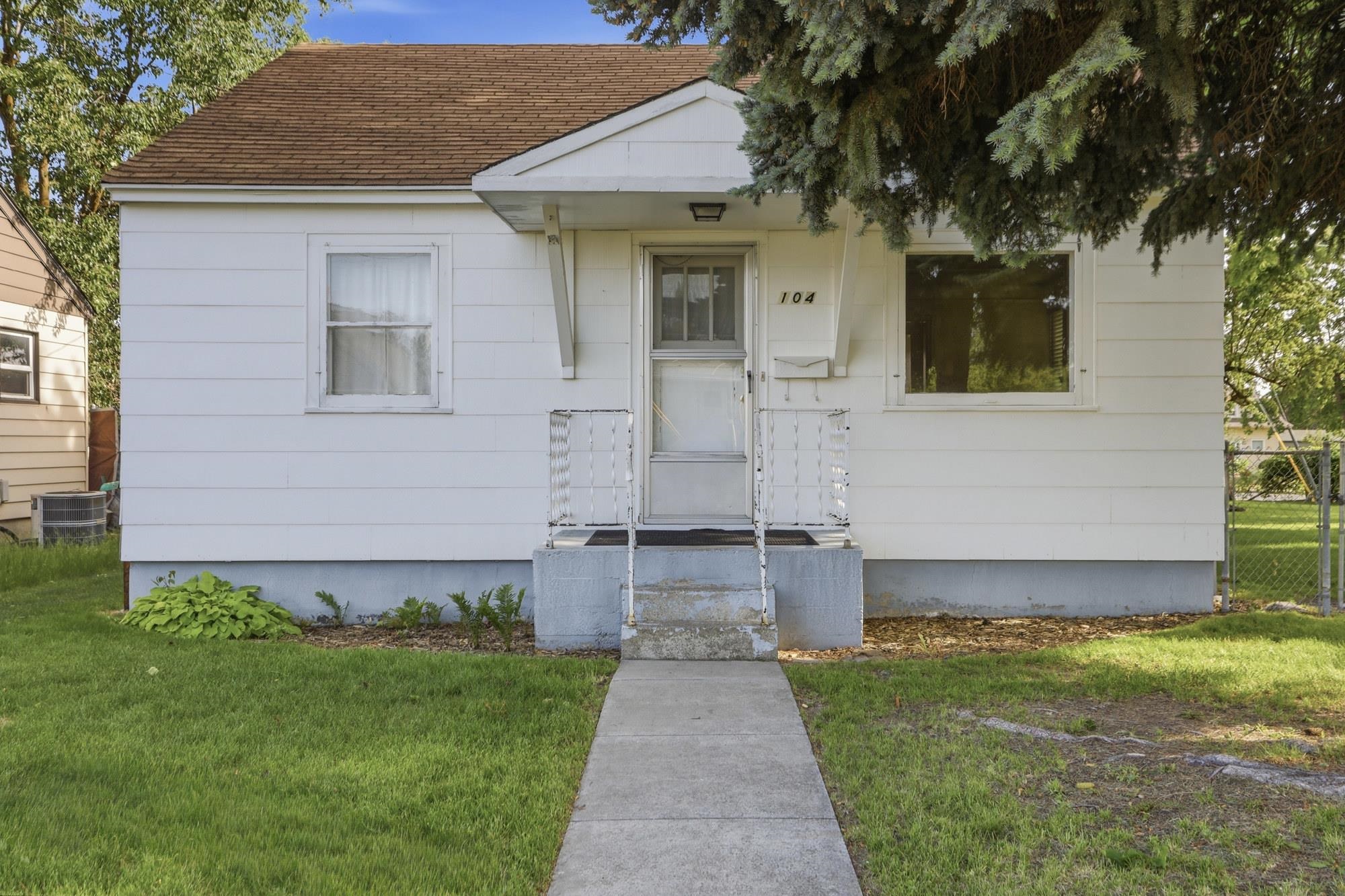 104 E Providence Ave - Photo 1