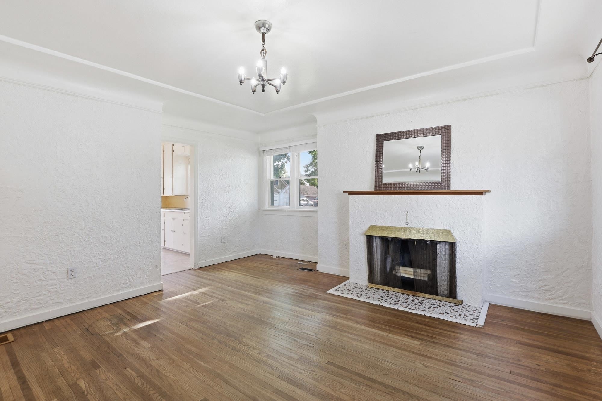 104 E Providence Ave - Photo 4